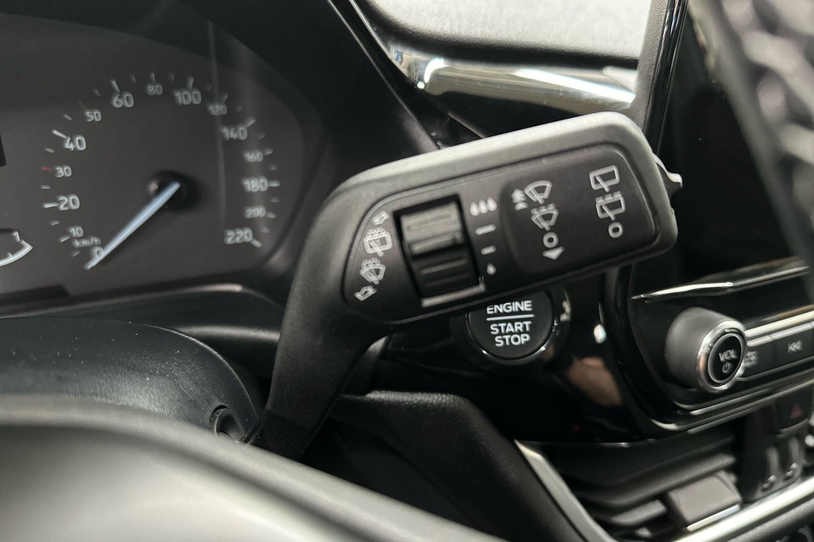 FORD Fiesta 16