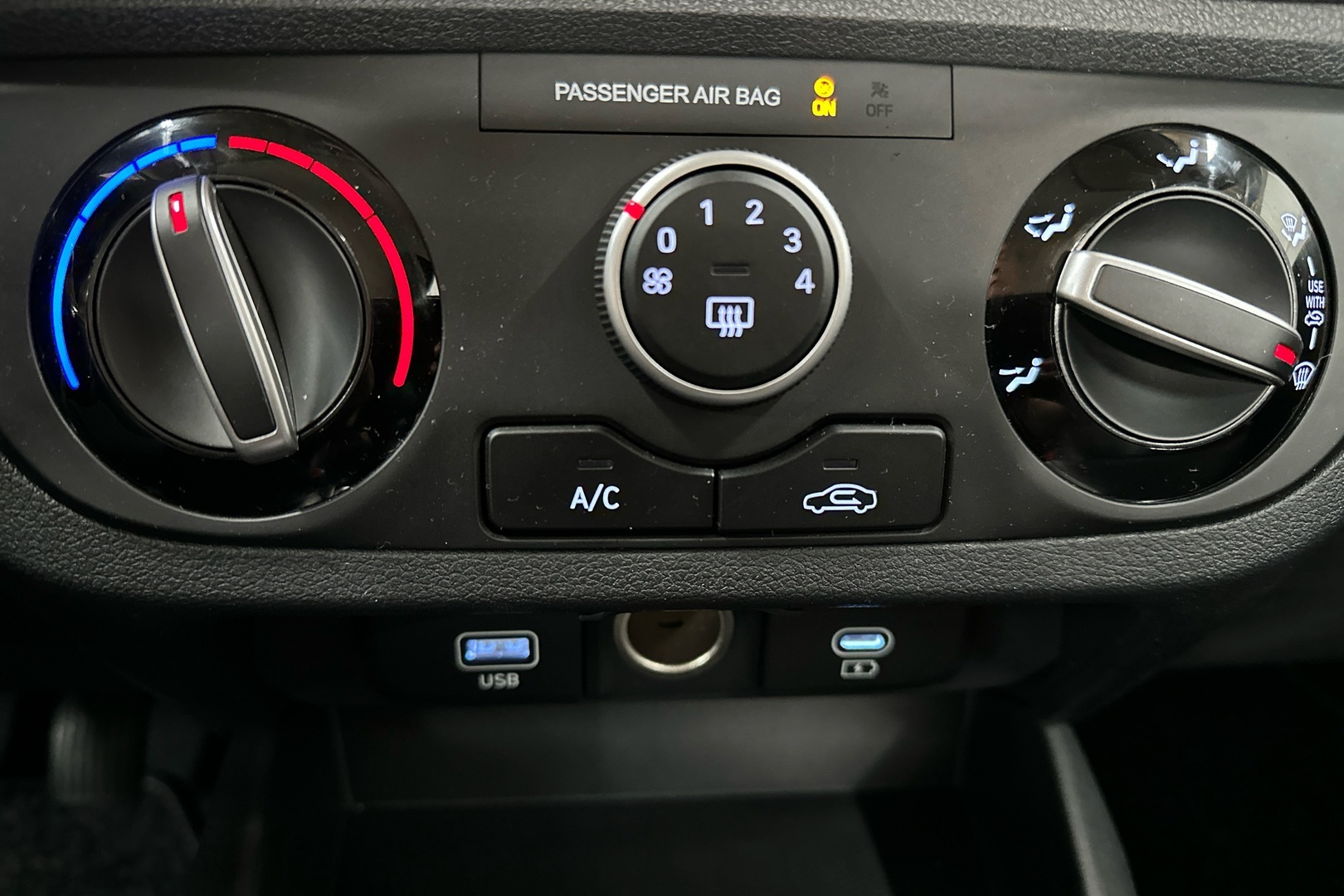 HYUNDAI i10 25
