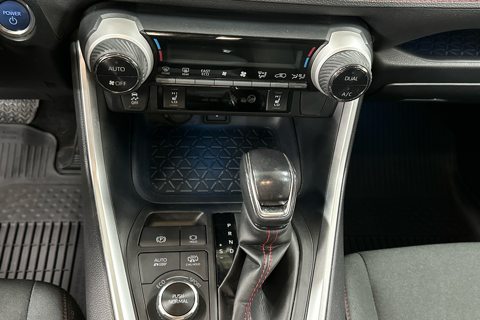 TOYOTA RAV4 Plug-in 2023