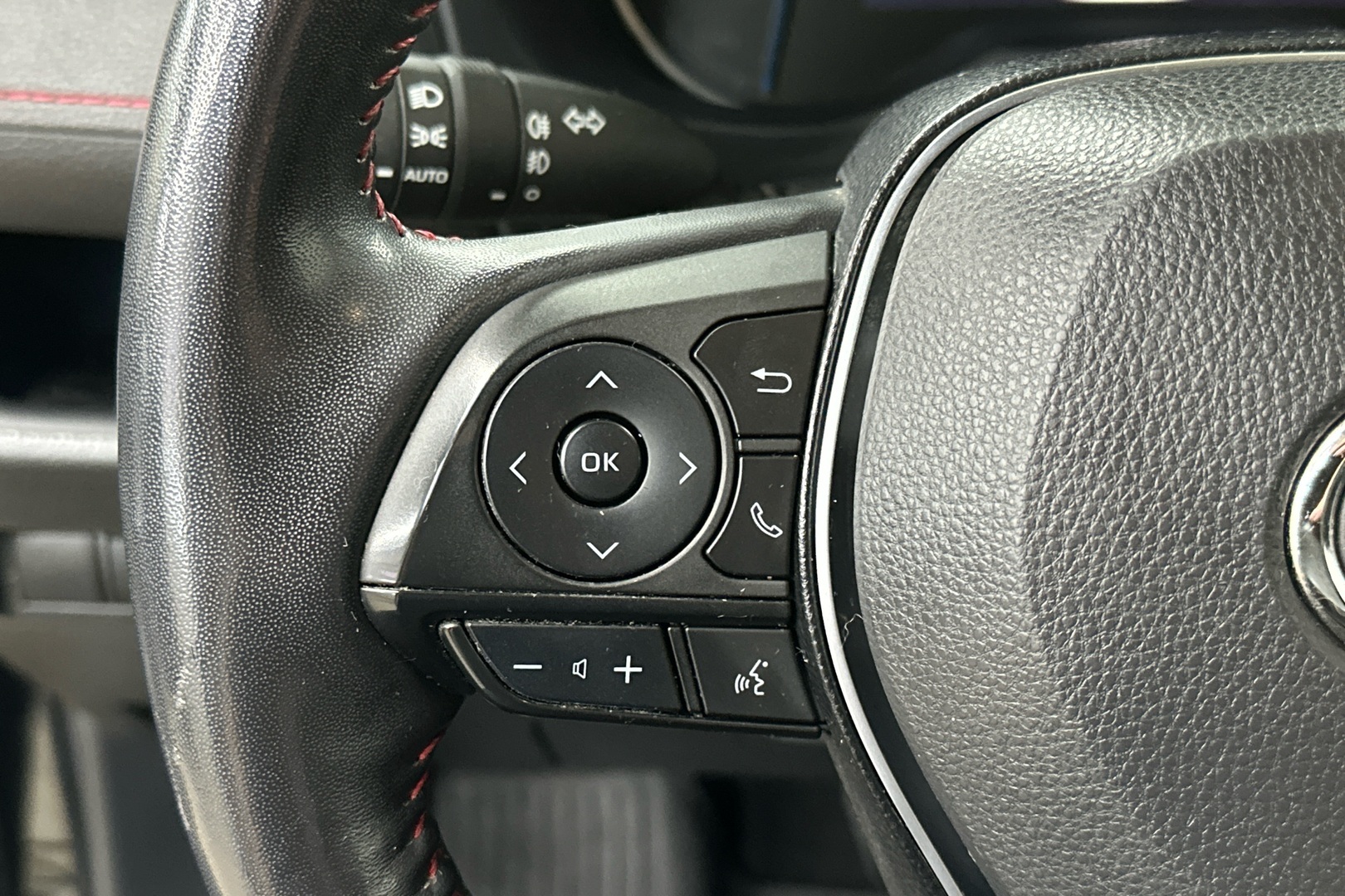 TOYOTA RAV4 Plug-in 2023