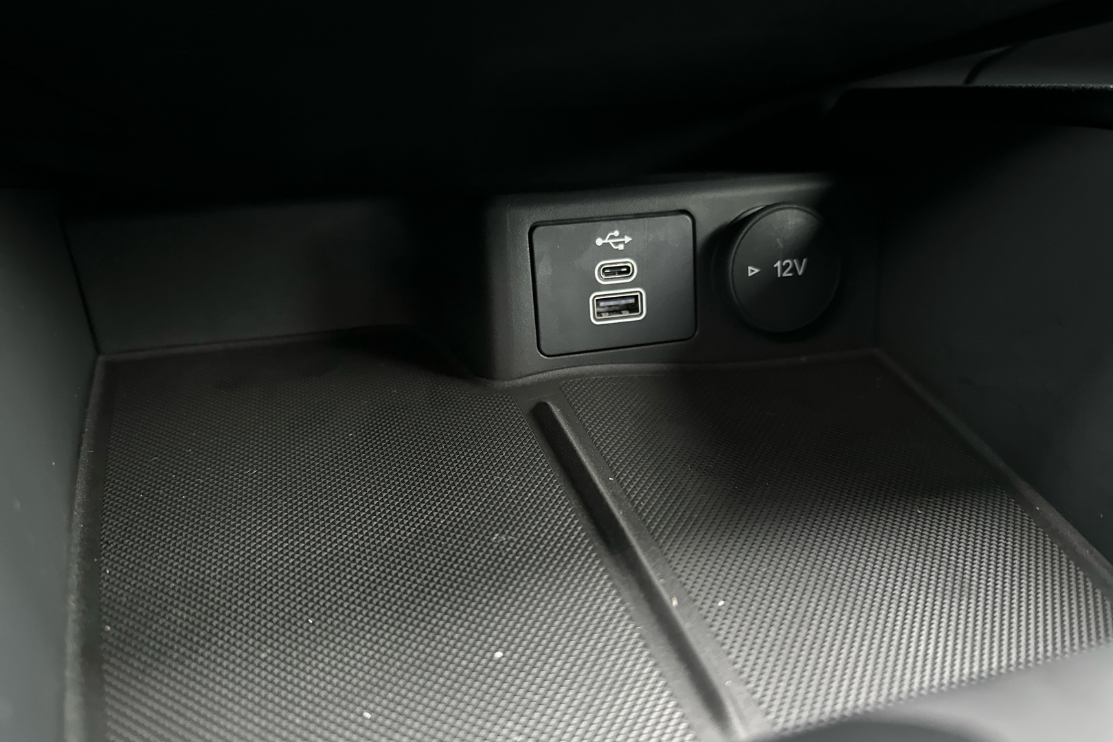 FORD Kuga 2024