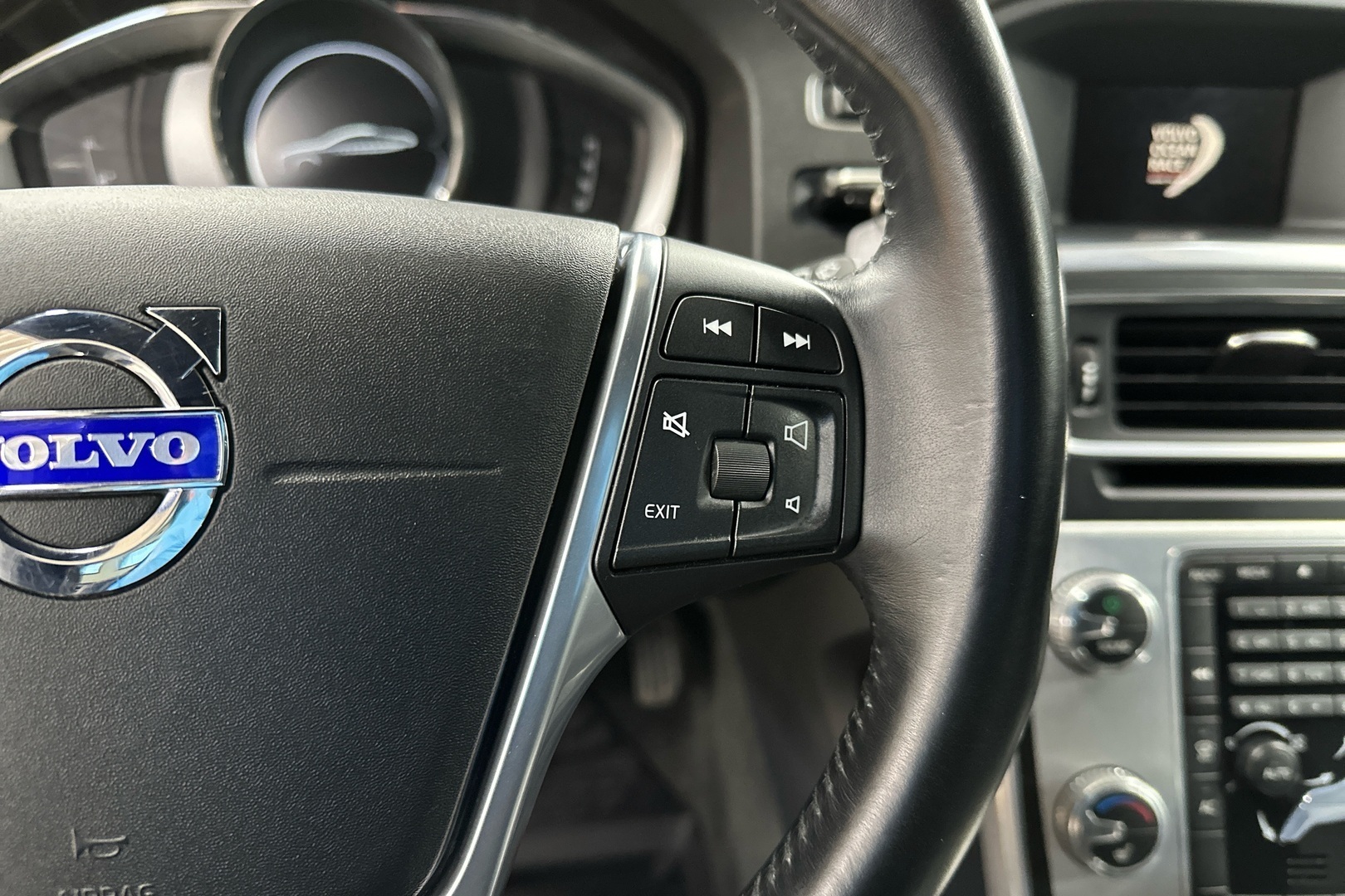 VOLVO V60 2014