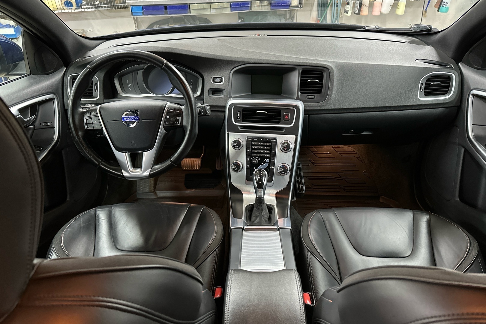VOLVO V60 2014