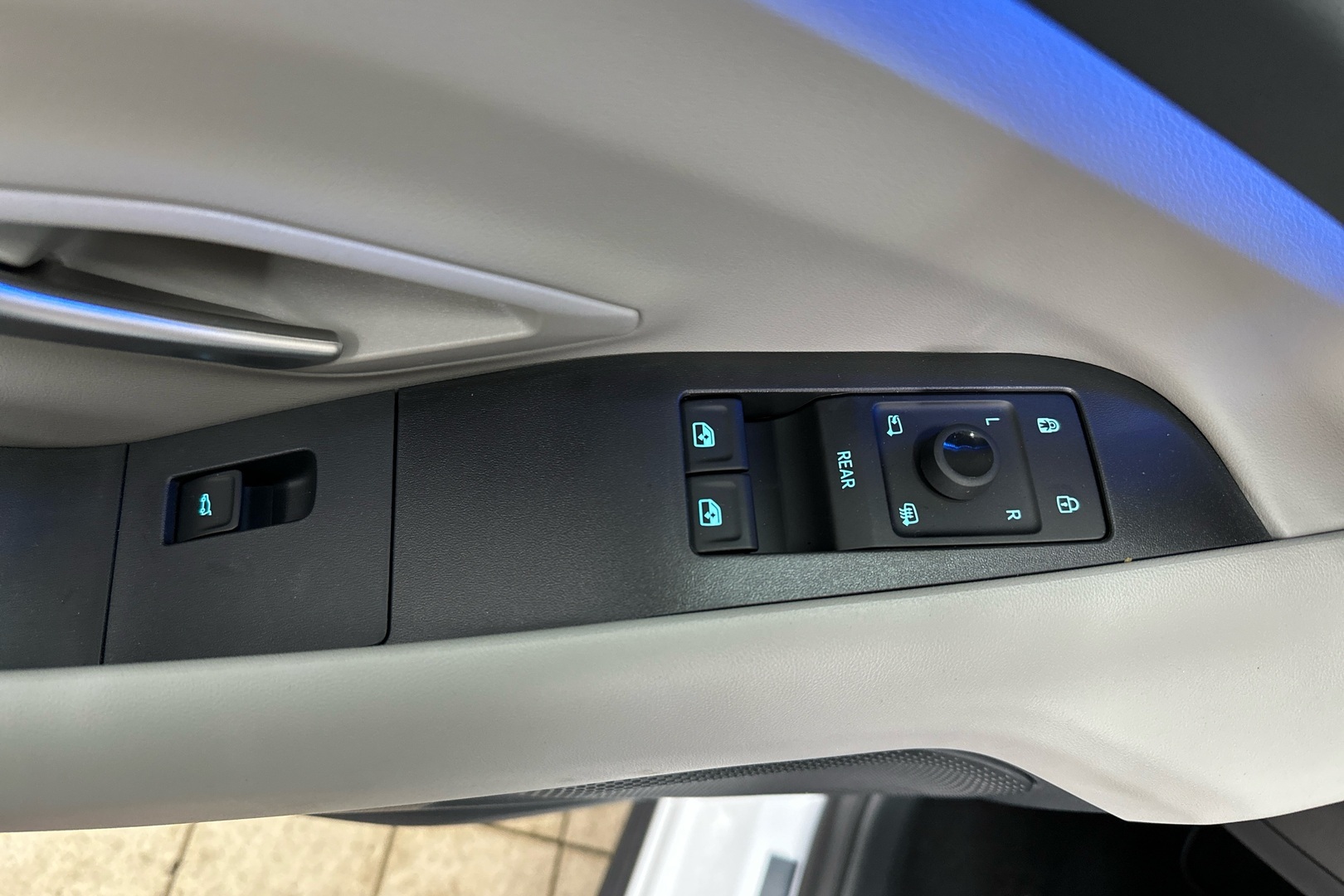 FORD Explorer 2026