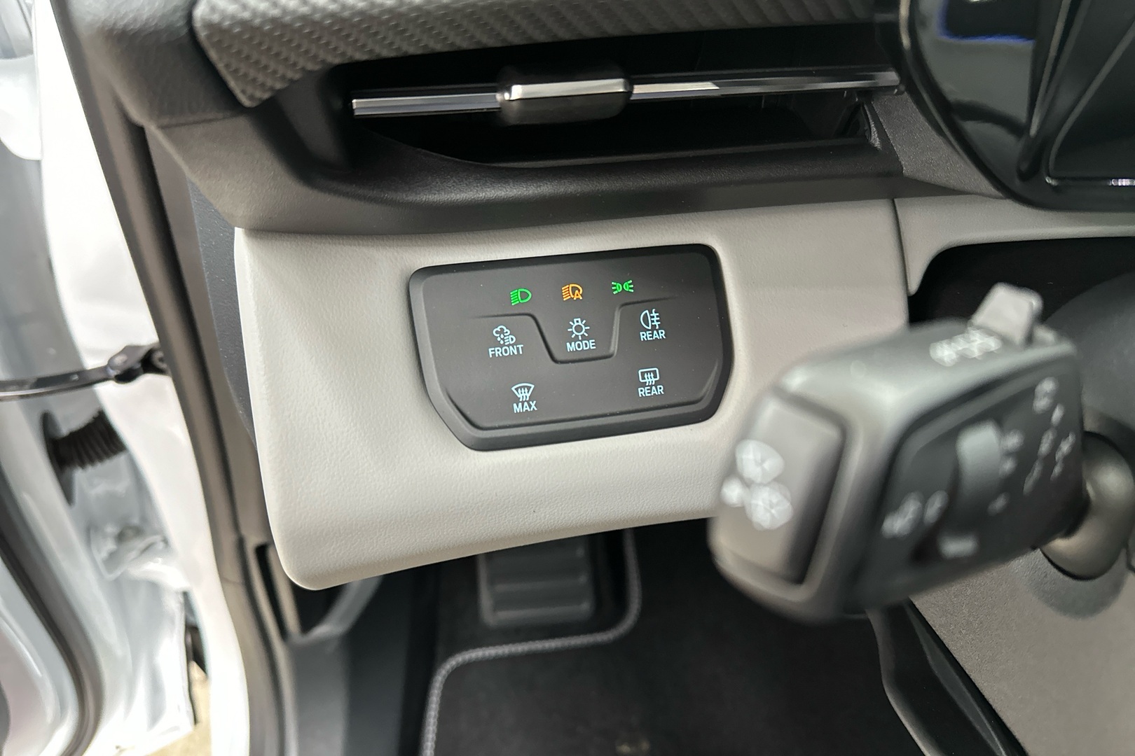 FORD Explorer 2026
