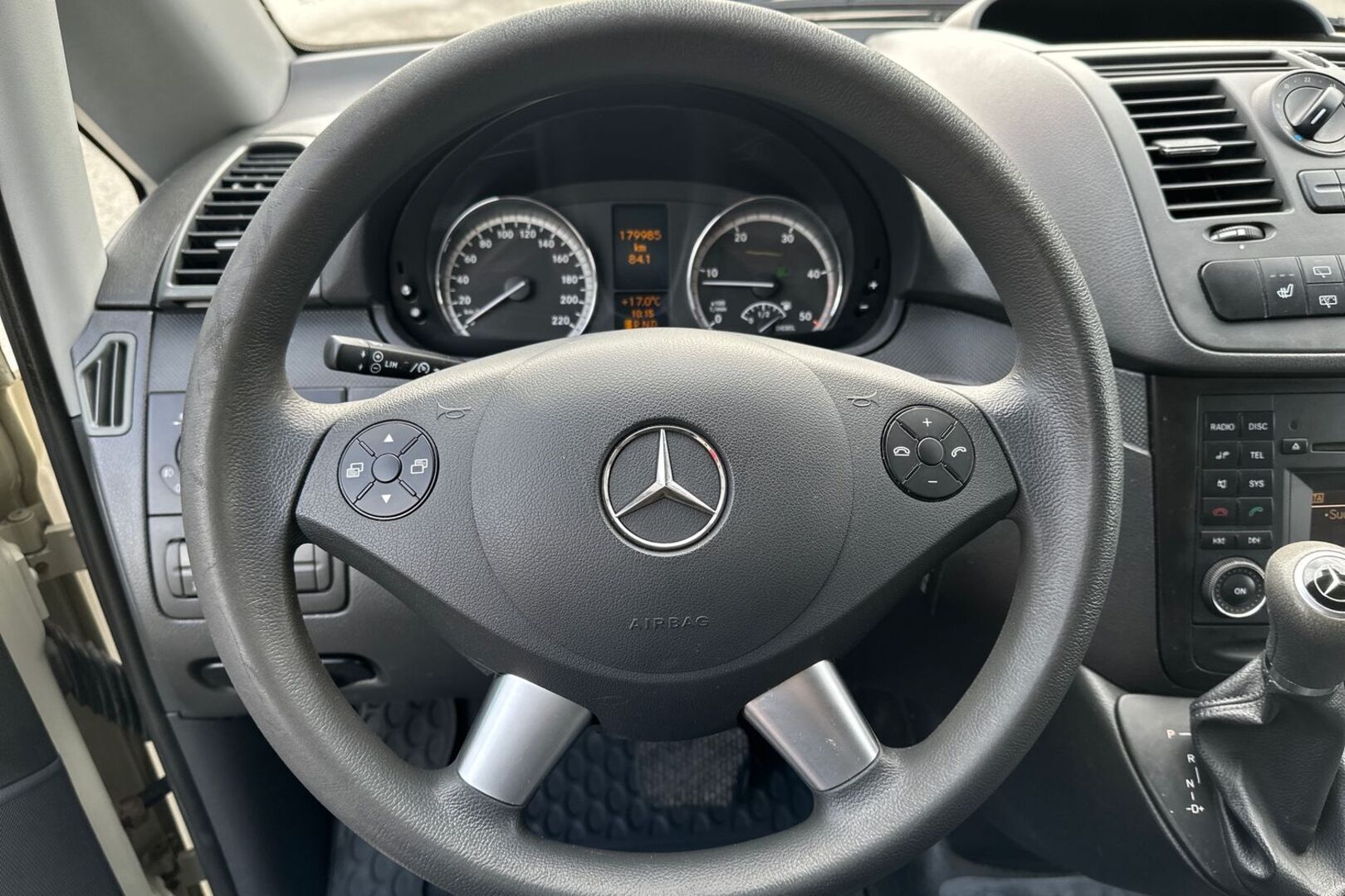MERCEDES-BENZ Vito 2012
