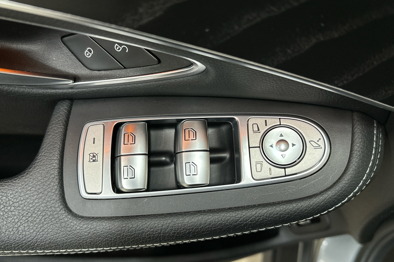 MERCEDES-BENZ GLC 2017