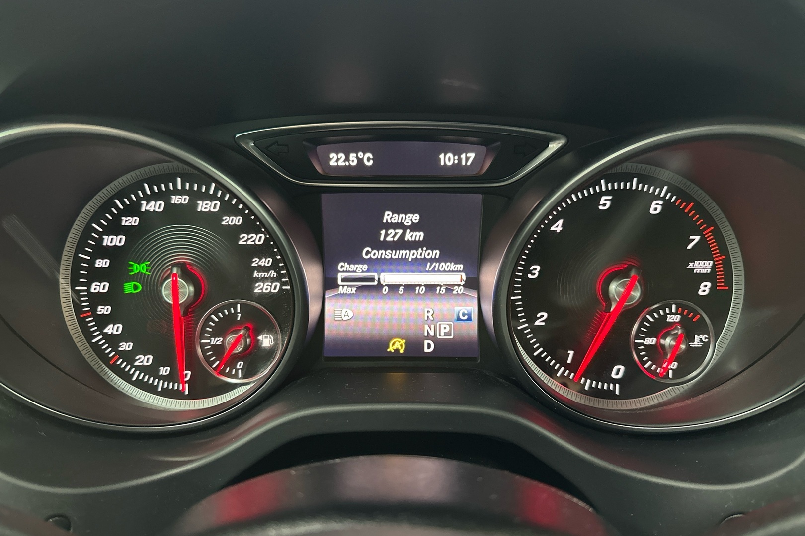 MERCEDES-BENZ GLA 2018