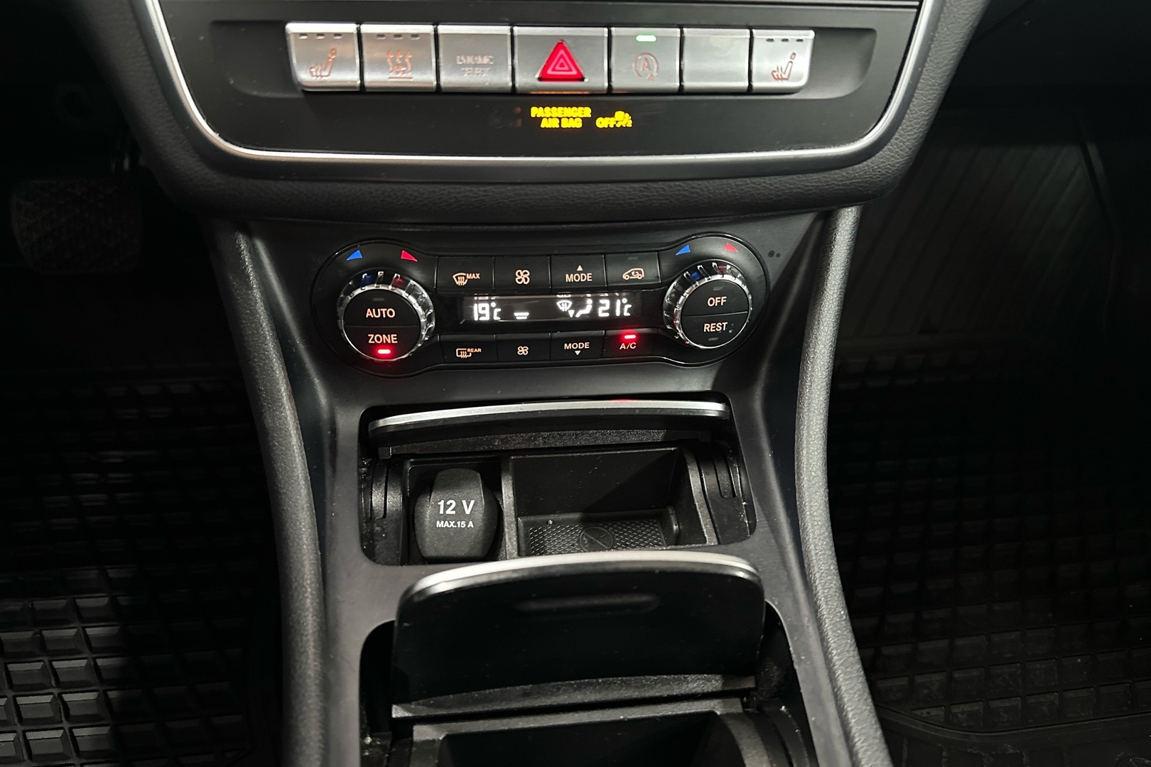 MERCEDES-BENZ GLA 2018