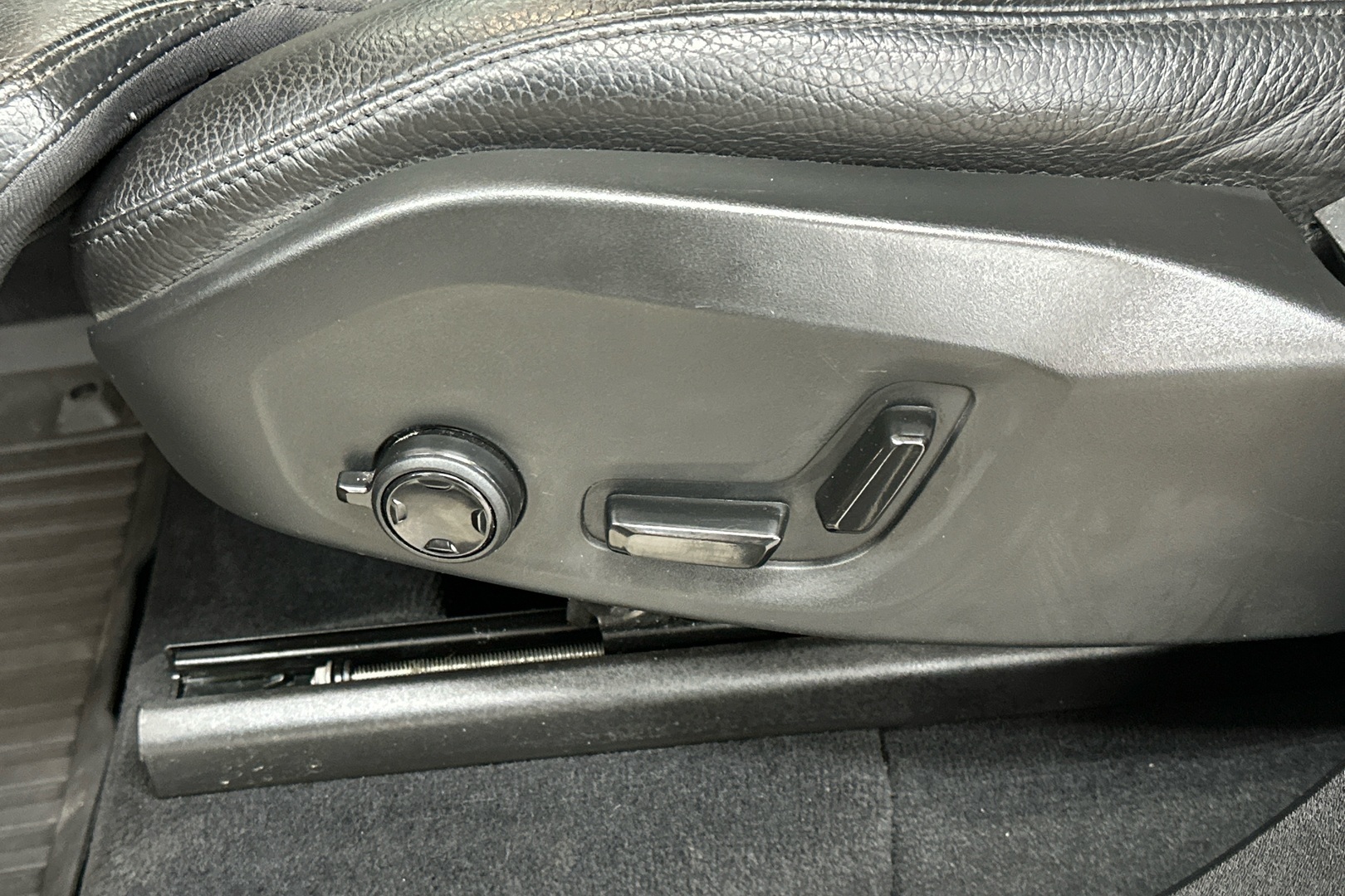VOLVO XC90 2023