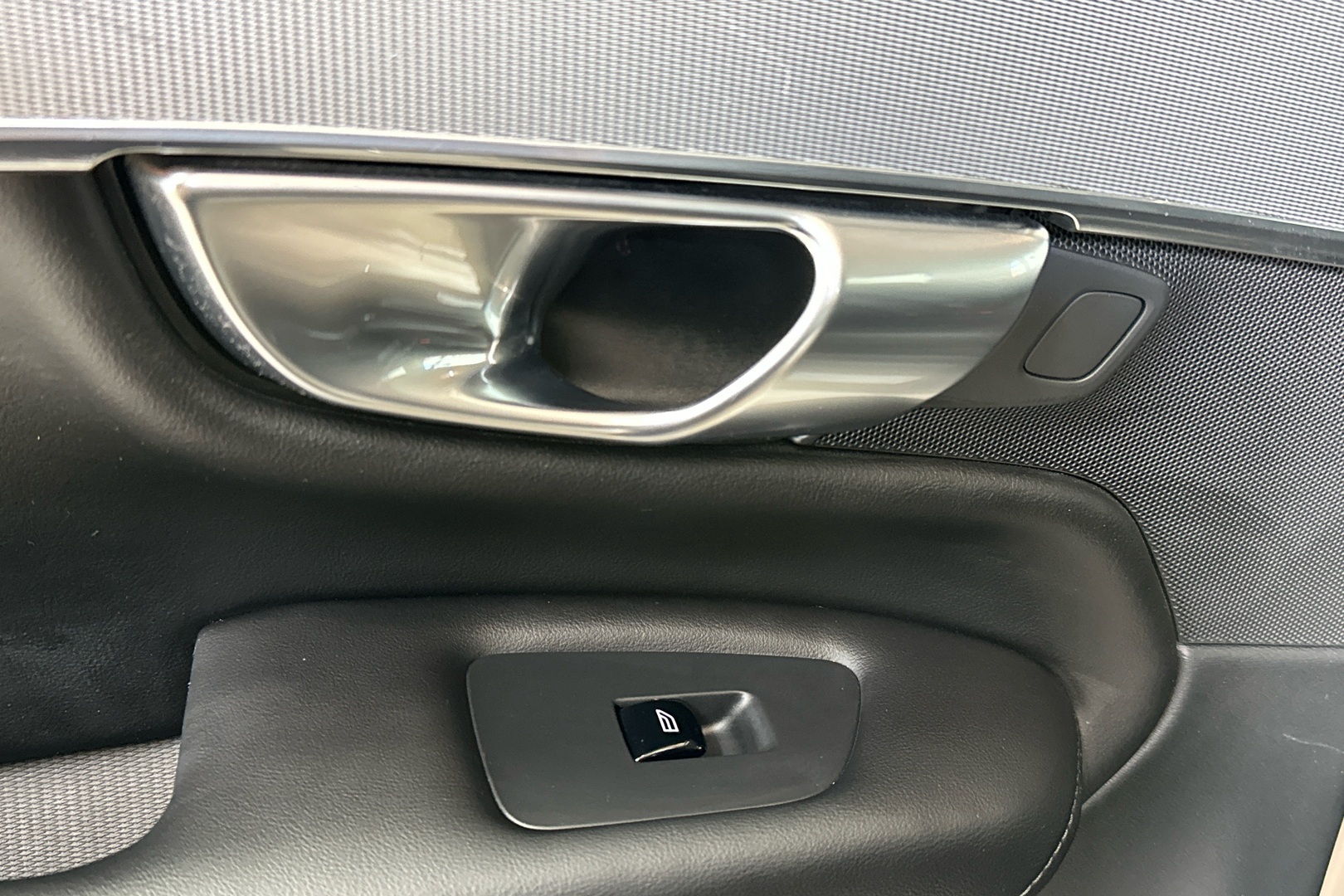 VOLVO XC90 2023