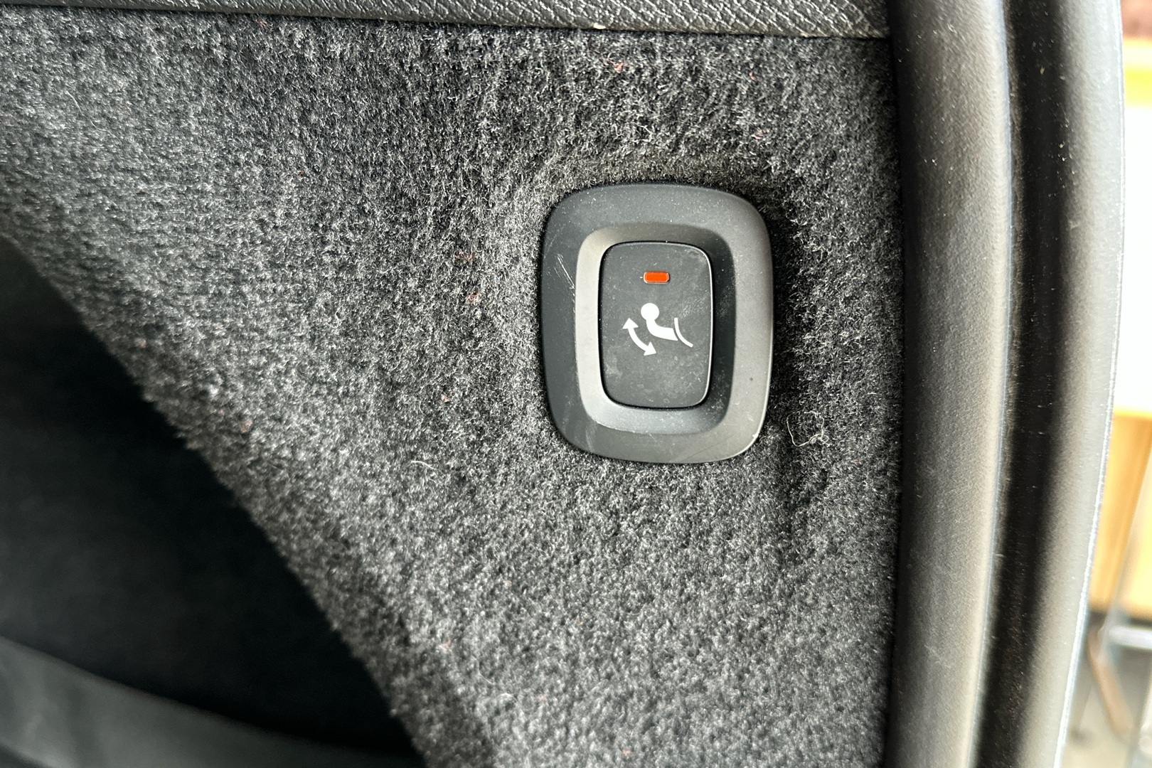 VOLVO XC90 2023