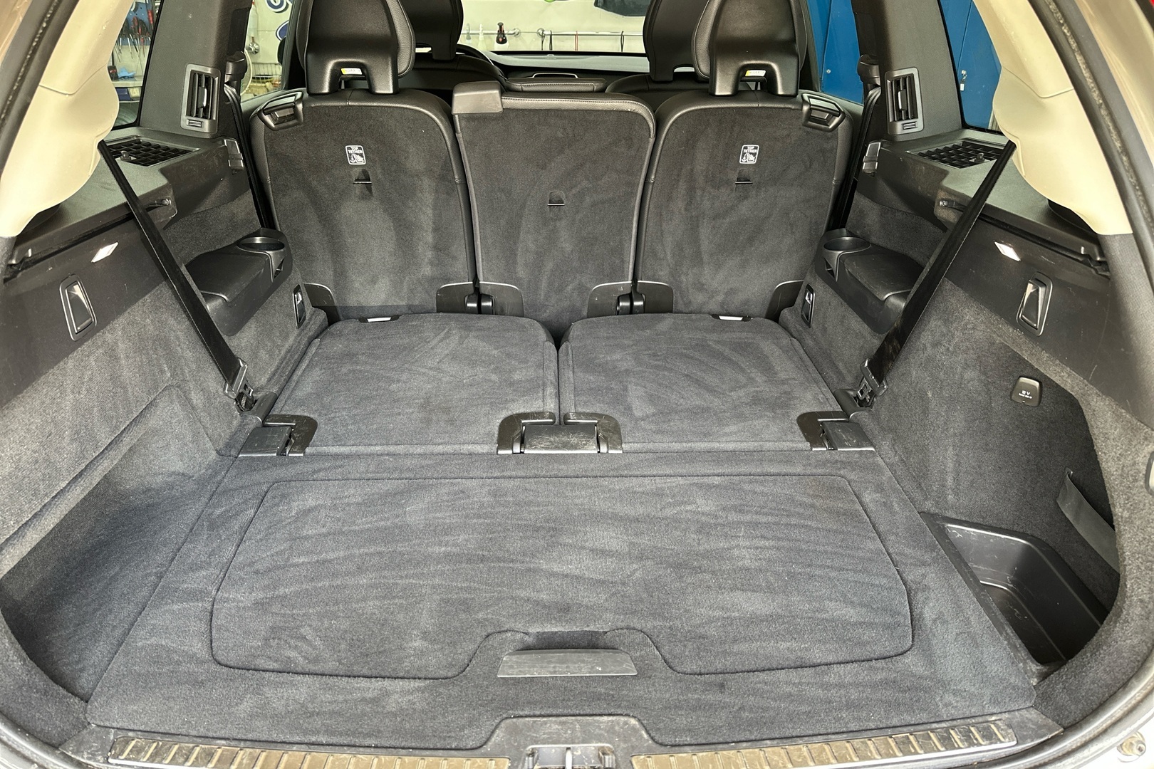 VOLVO XC90 2023