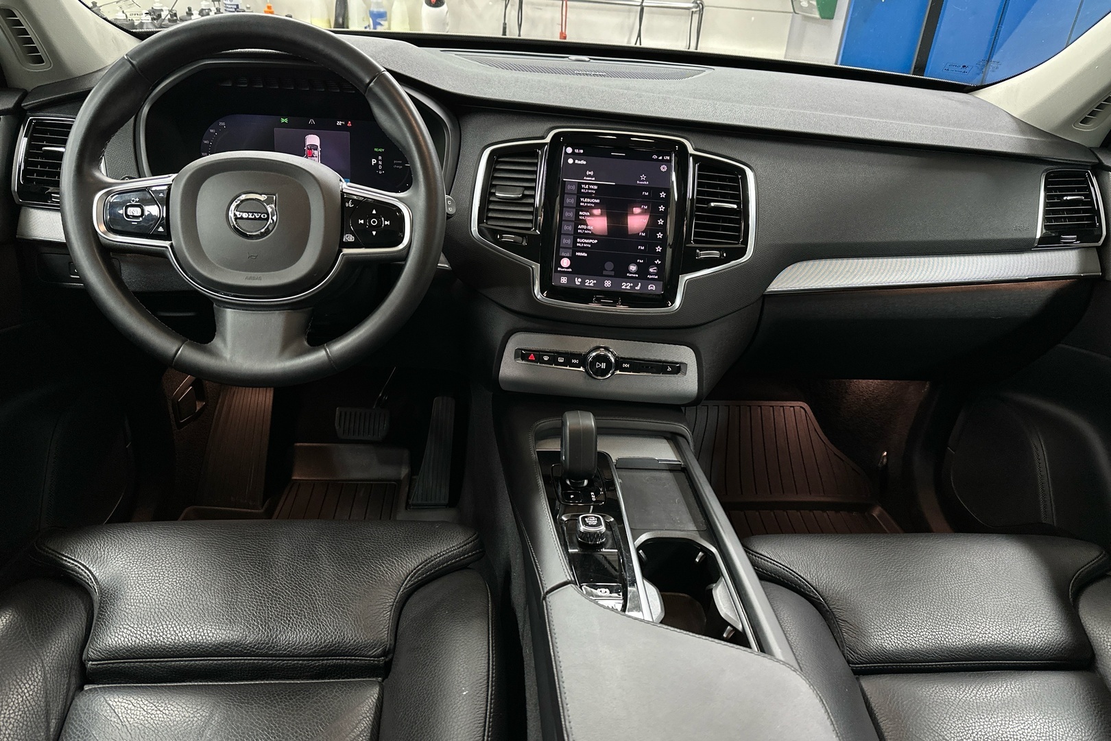 VOLVO XC90 2023