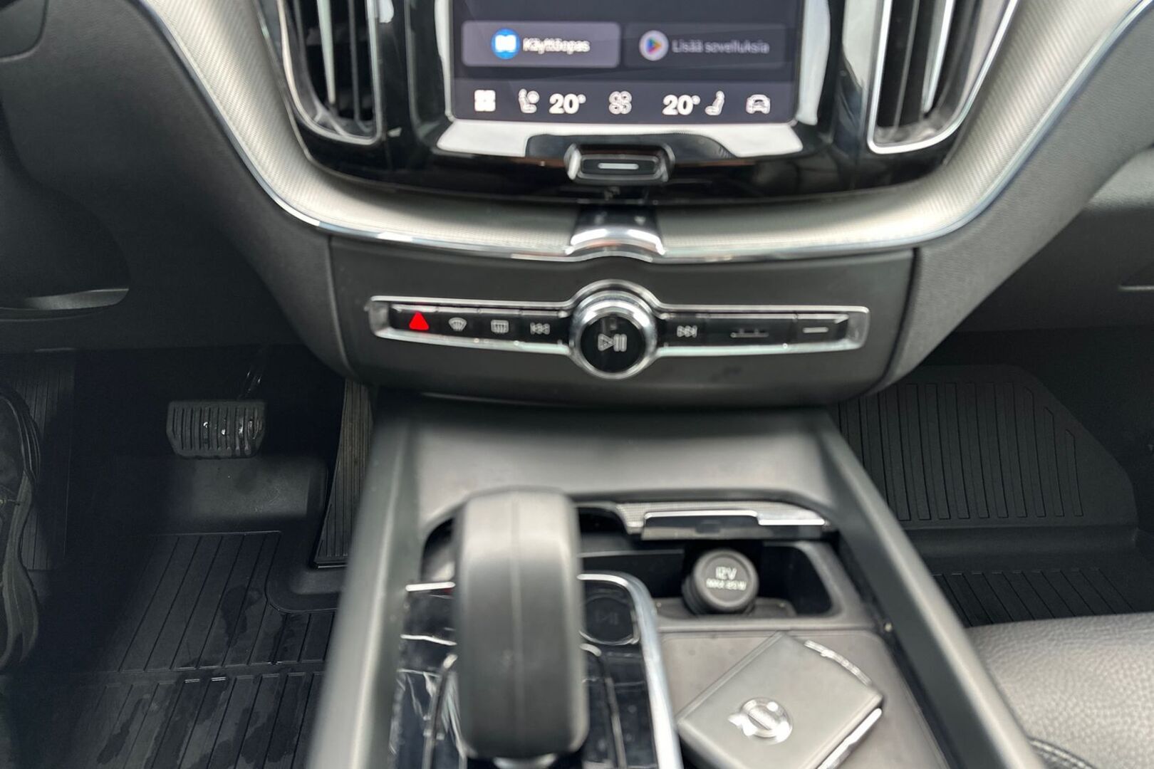 VOLVO XC60 19