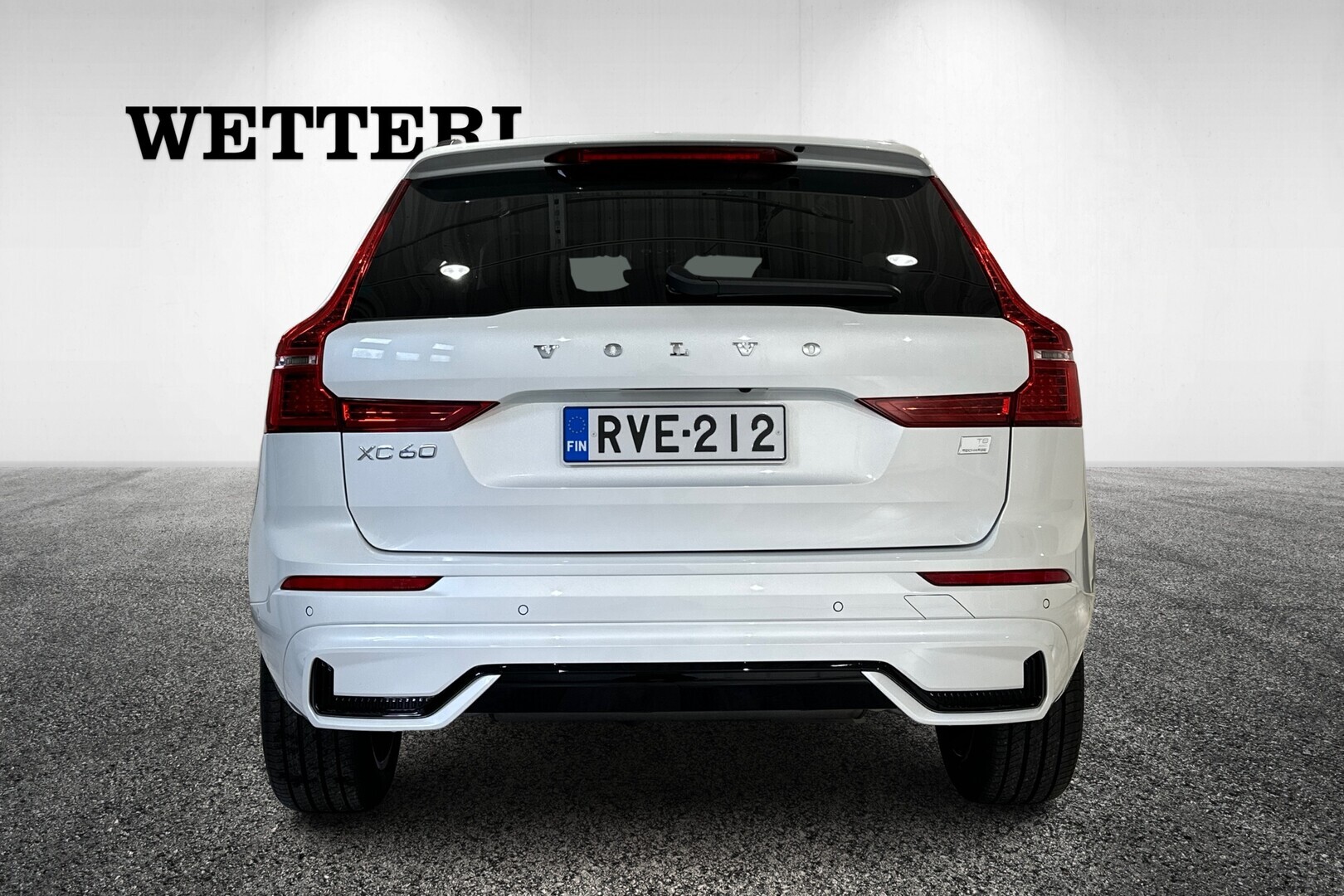 VOLVO XC60 2023