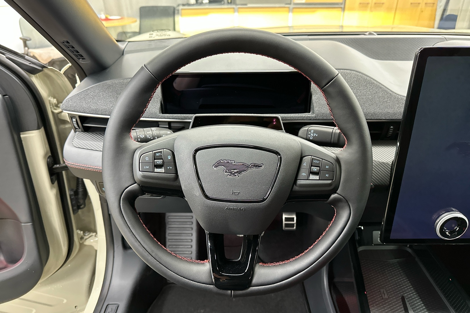 FORD Mustang Mach-E 2026
