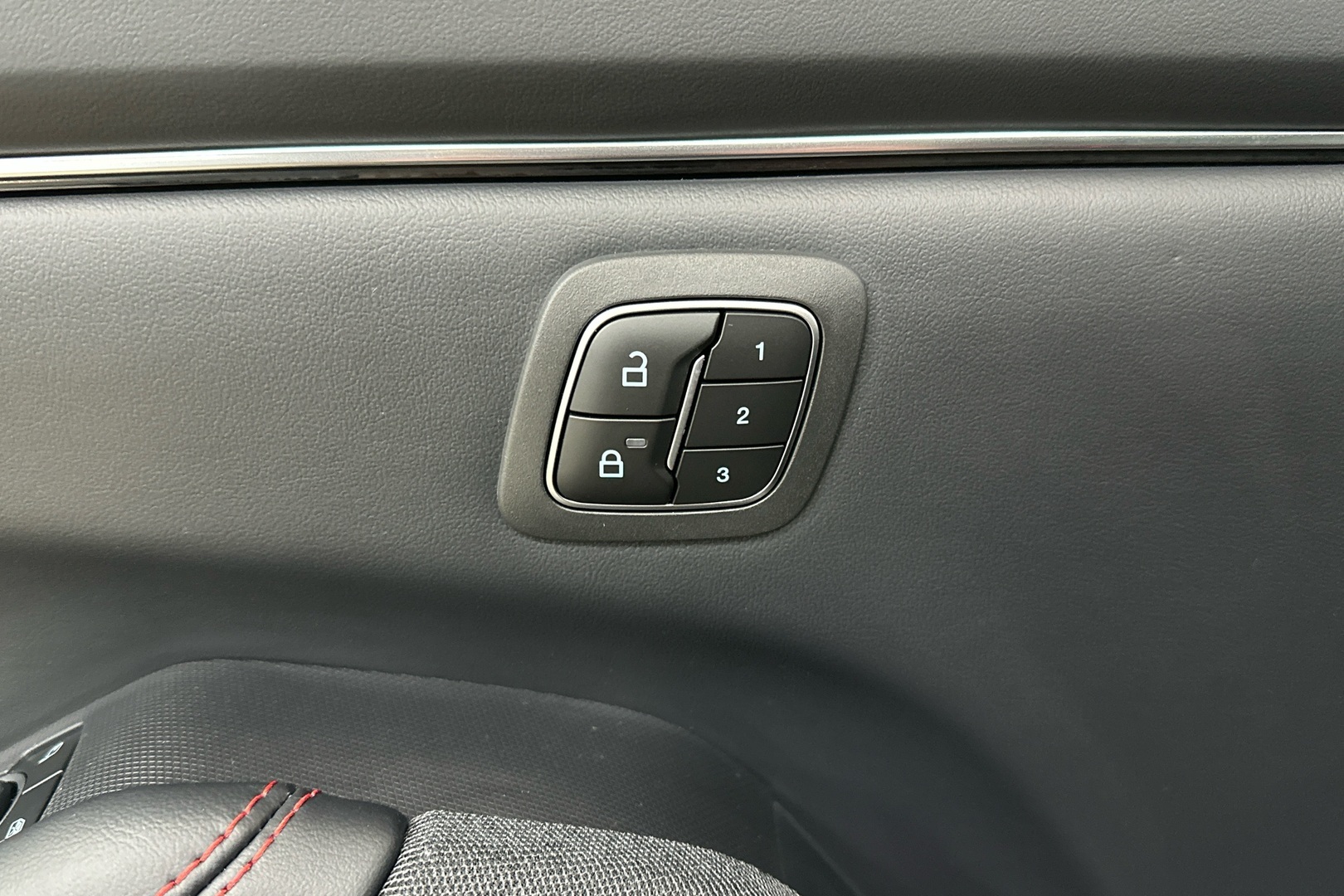 FORD Mustang Mach-E 2025