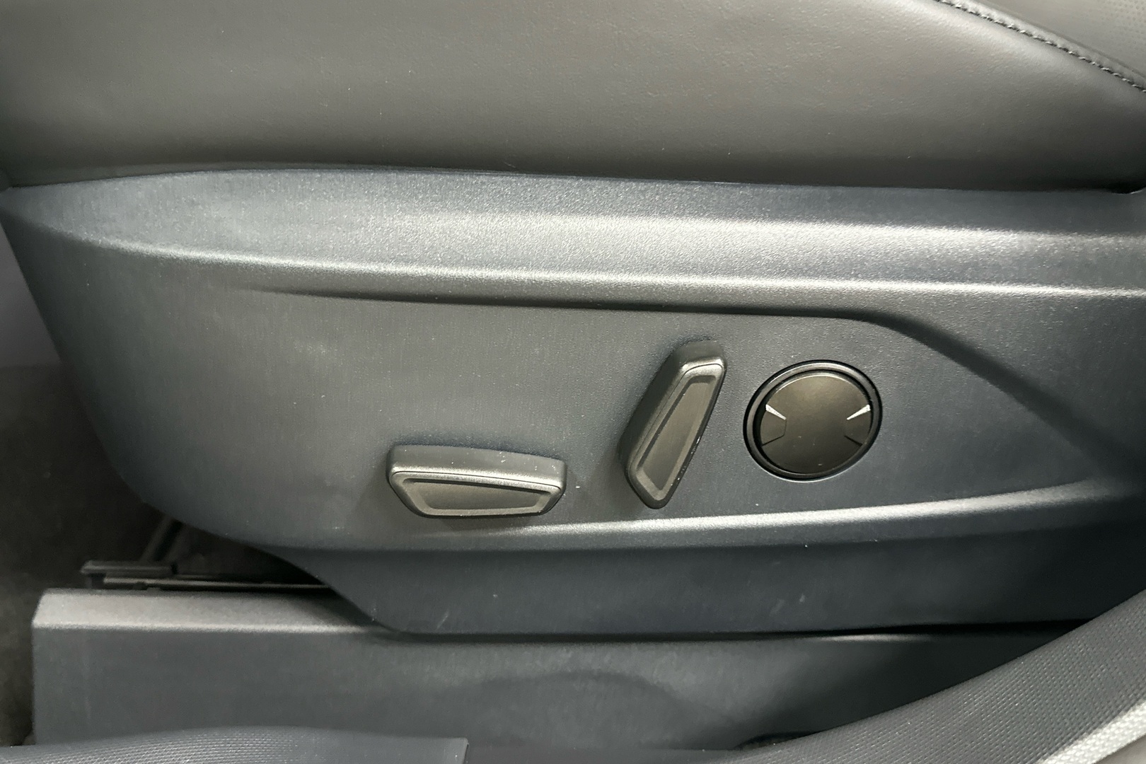 FORD Mustang Mach-E 2025