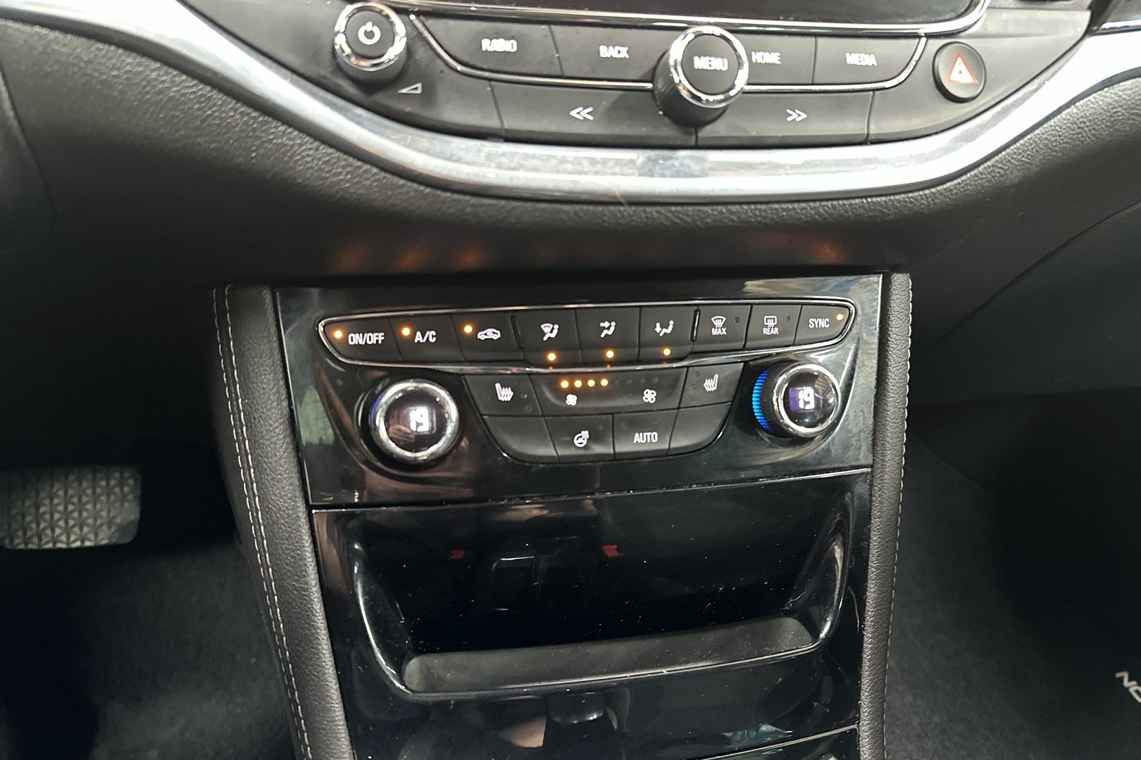 OPEL Astra 2017