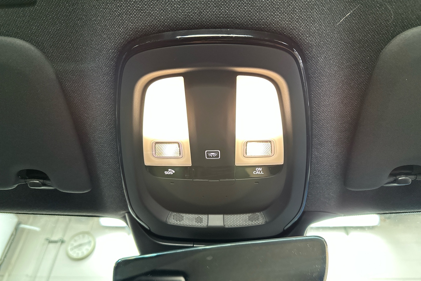 VOLVO XC40 2022
