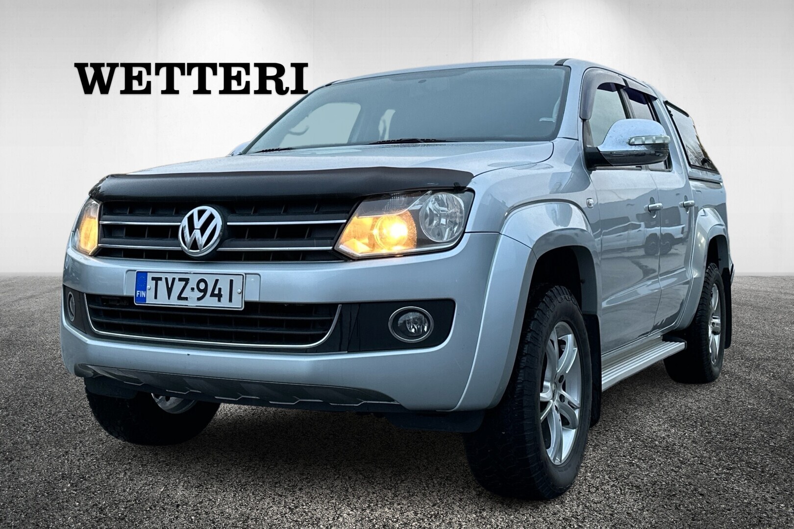 VOLKSWAGEN Amarok 2012