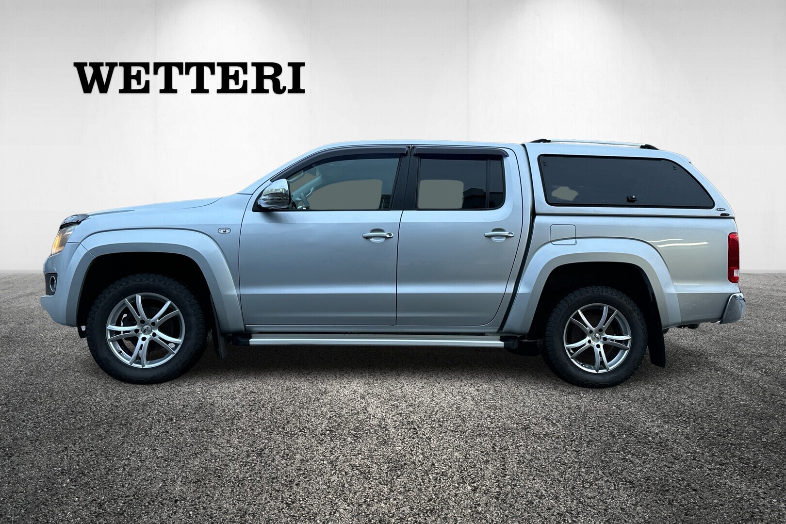 VOLKSWAGEN Amarok 2012