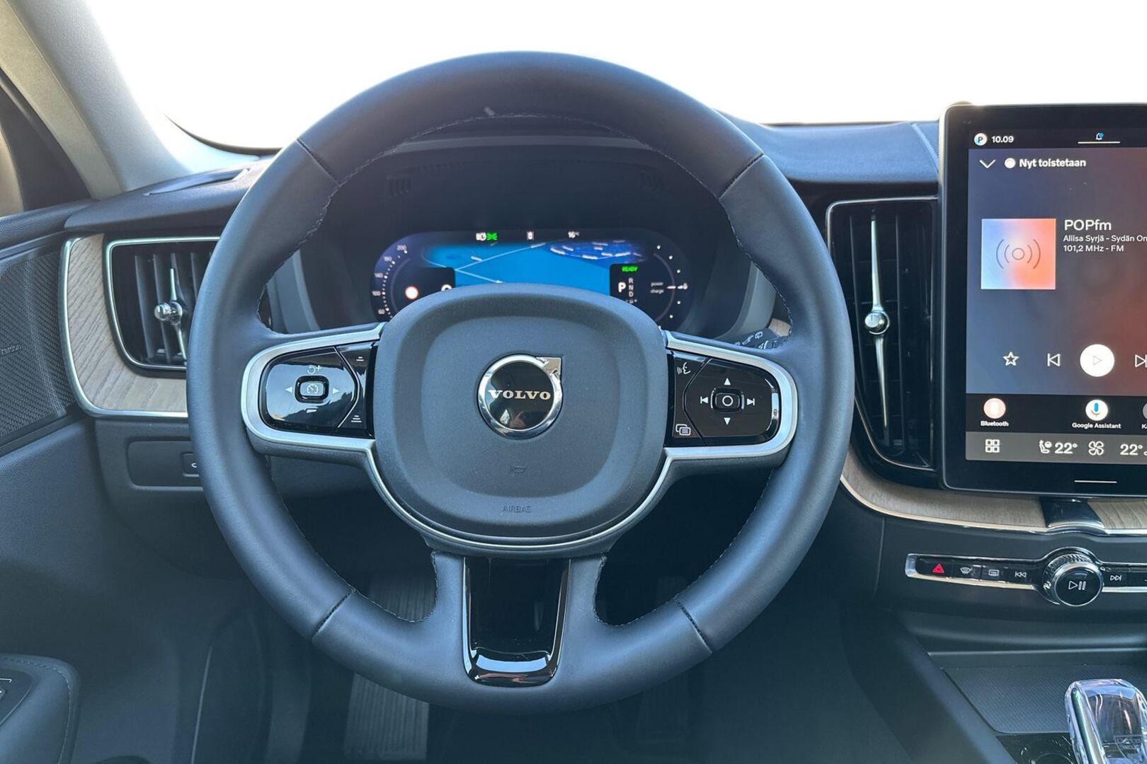 VOLVO XC60 2026