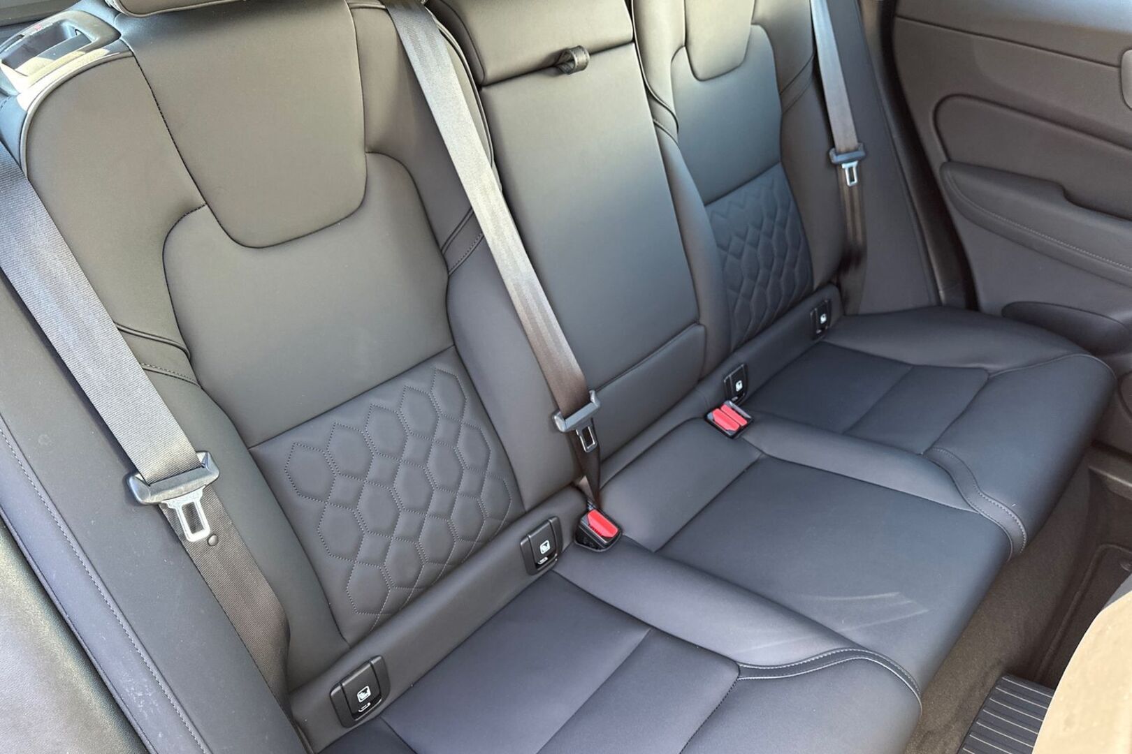 VOLVO XC60 2026