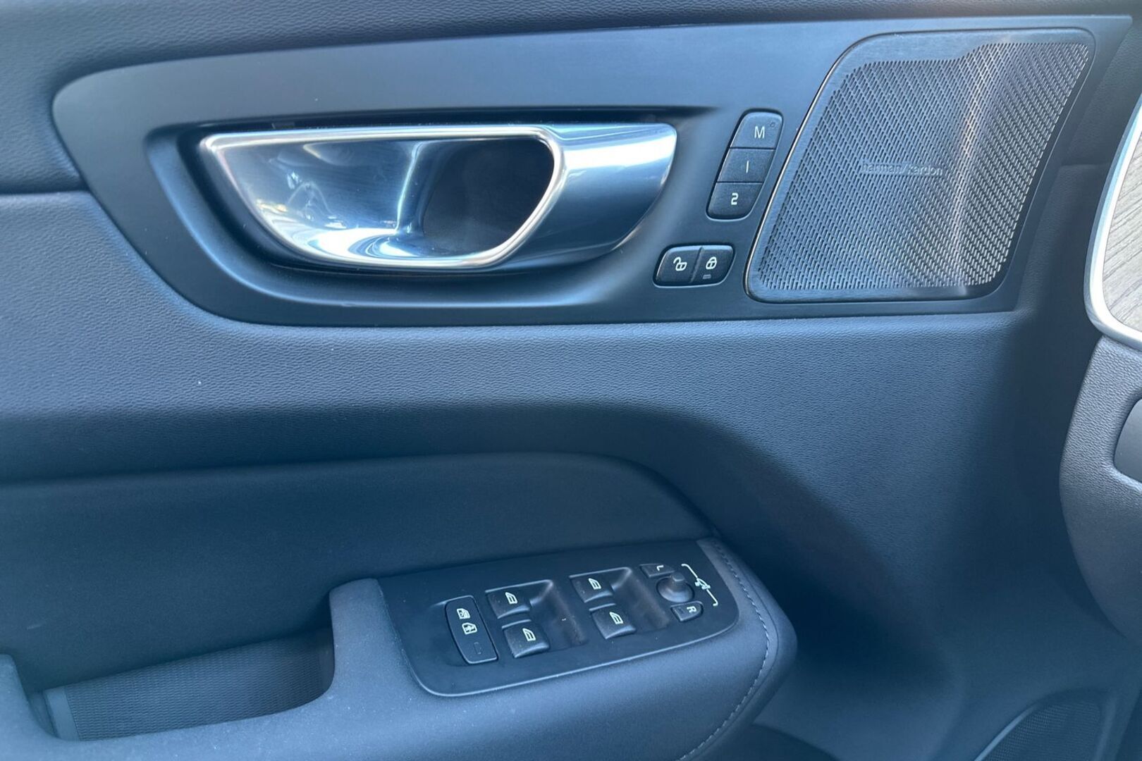 VOLVO XC60 2026