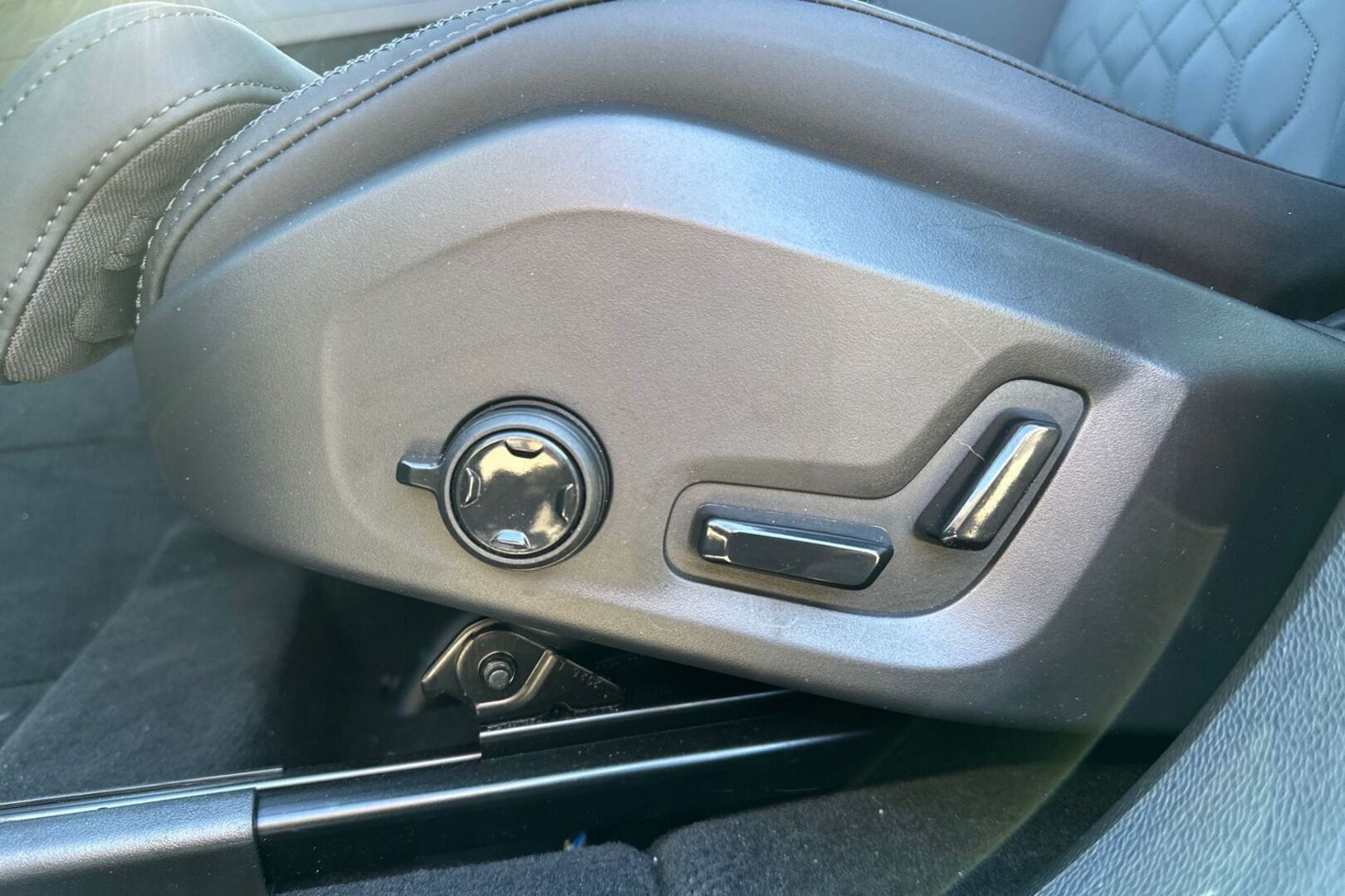 VOLVO XC60 2026