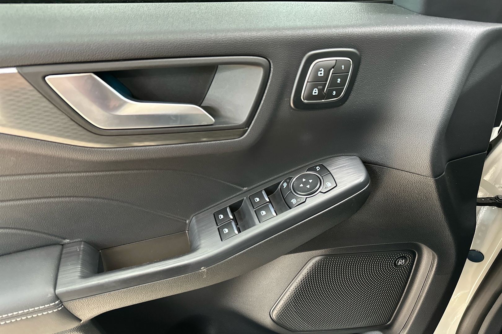 FORD Kuga 2026