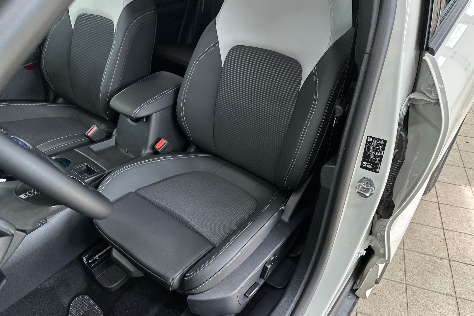 FORD Kuga 2026