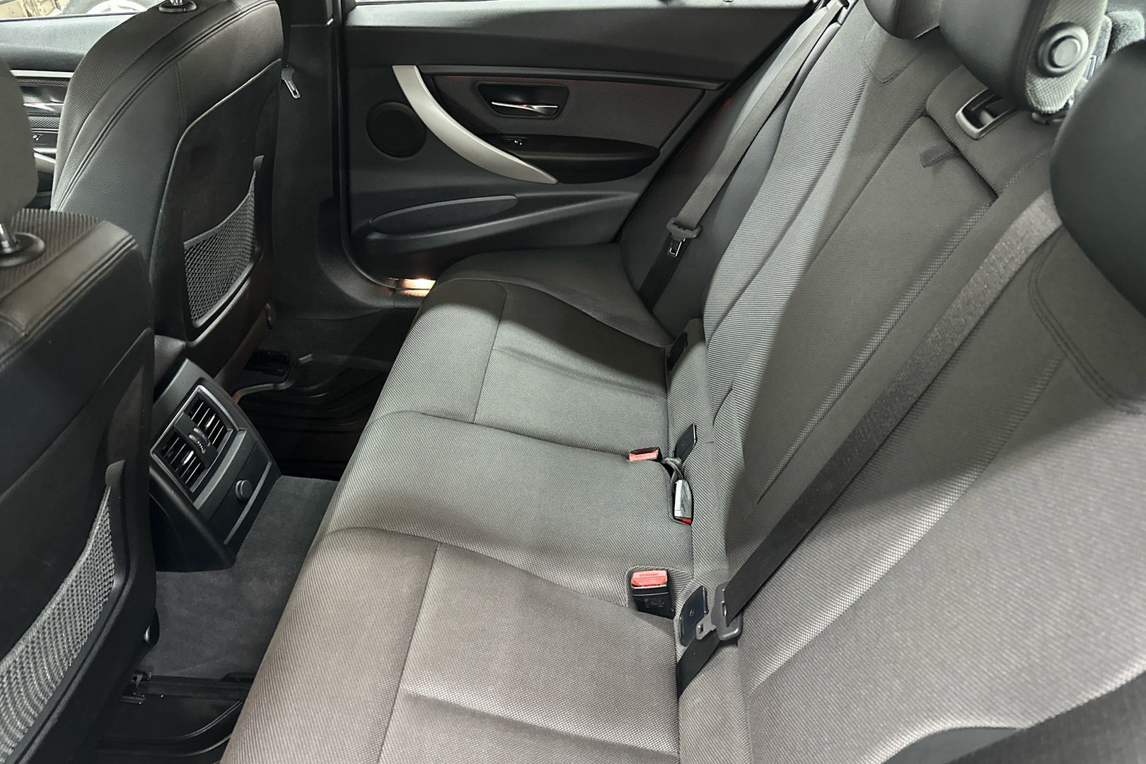 BMW 320 2016