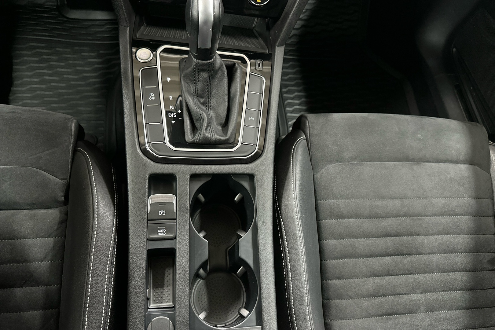 VOLKSWAGEN Passat 2020