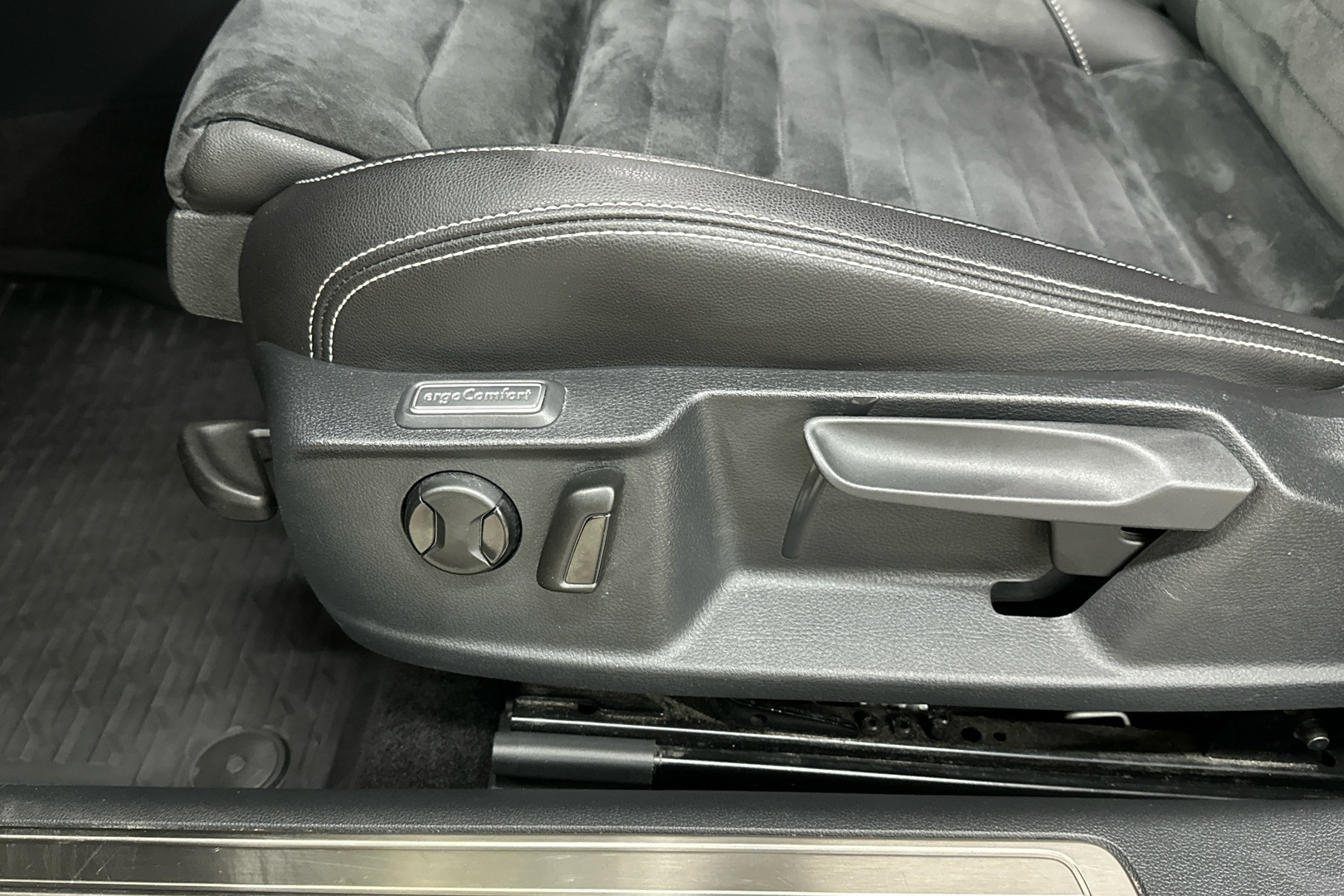 VOLKSWAGEN Passat 2020