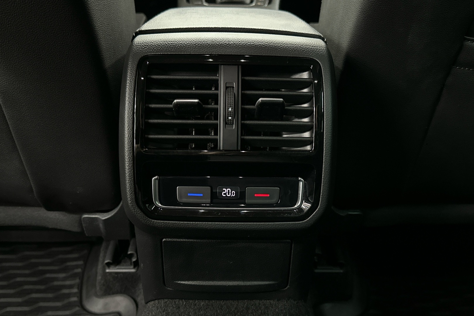 VOLKSWAGEN Passat 2020