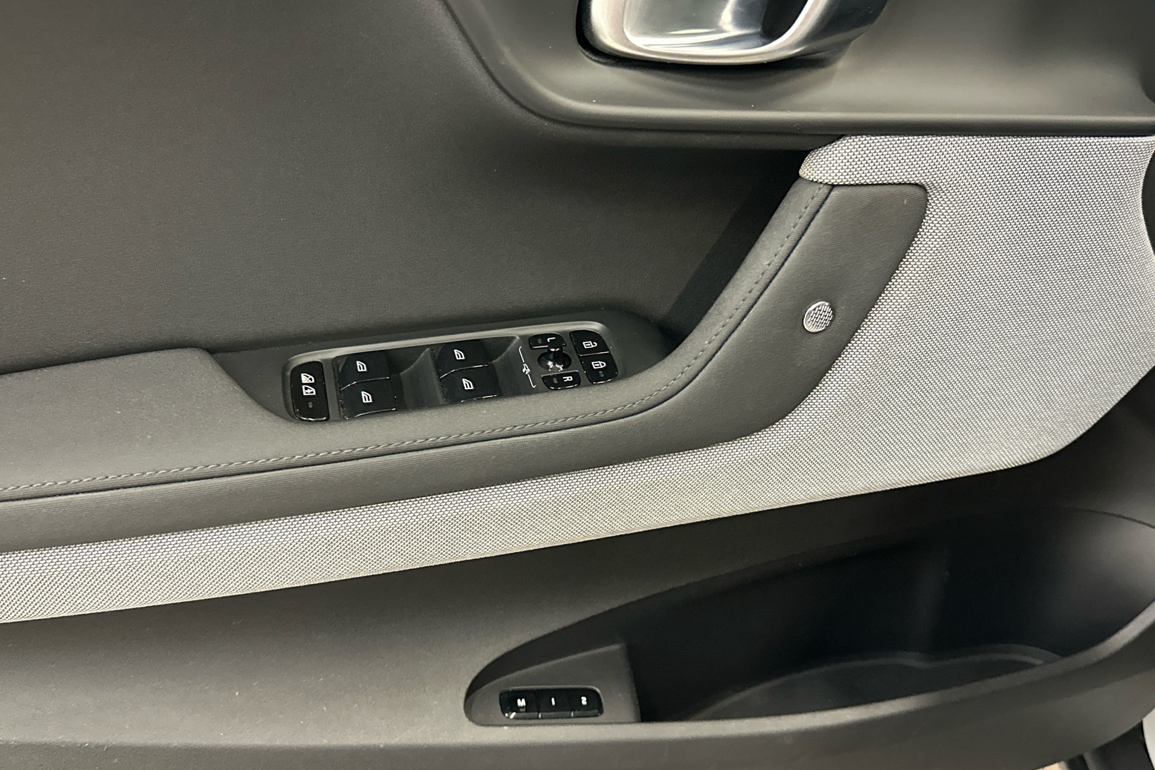 POLESTAR 2 2024