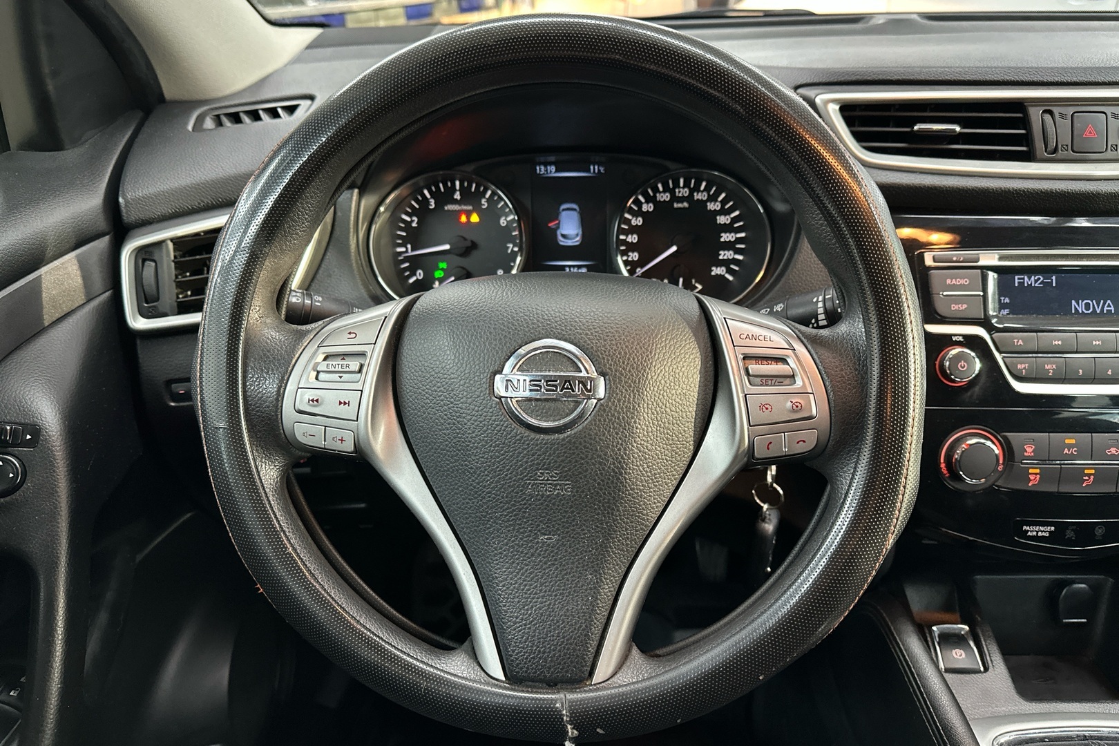 NISSAN Qashqai 2015