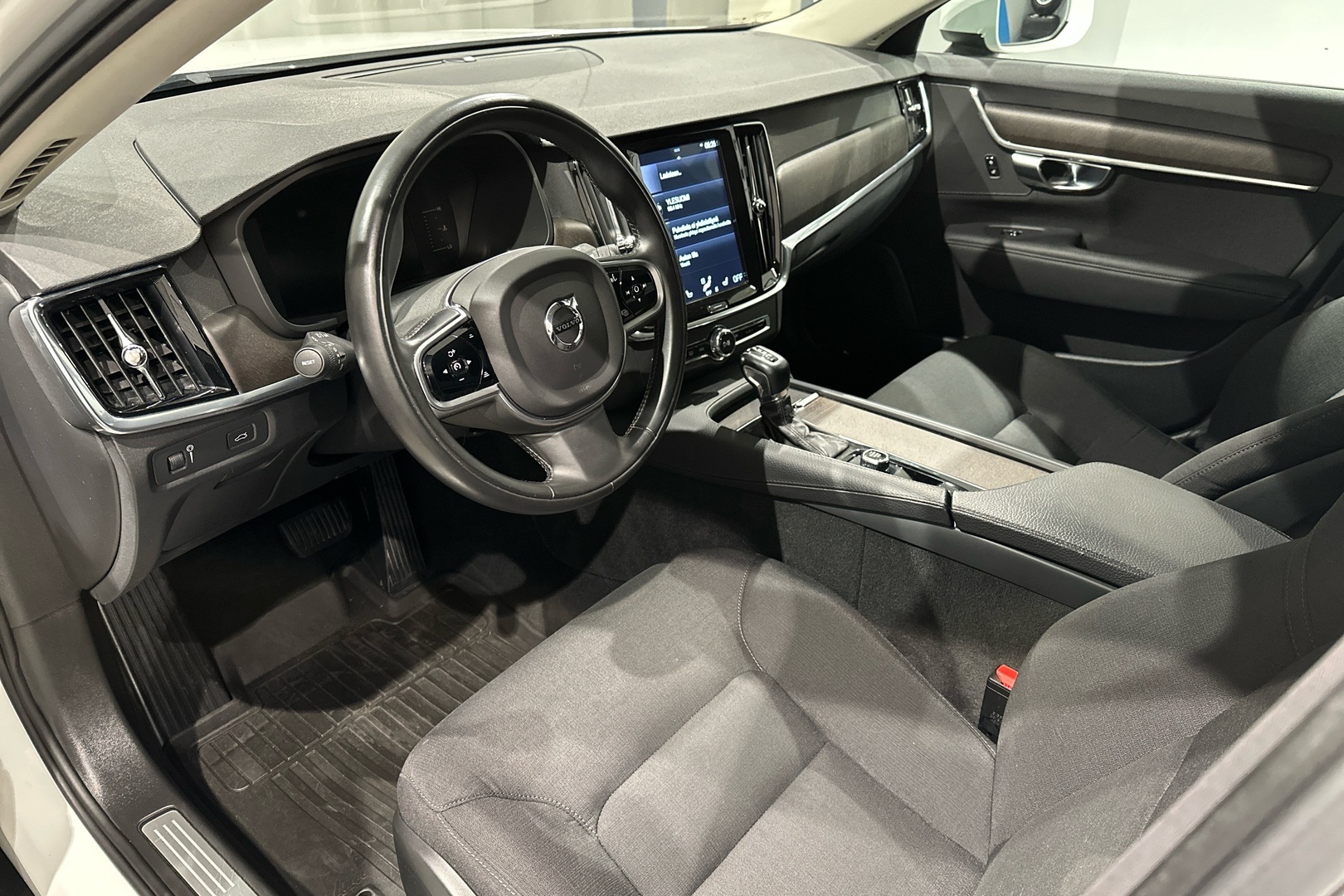 VOLVO V90 Cross Country 2019