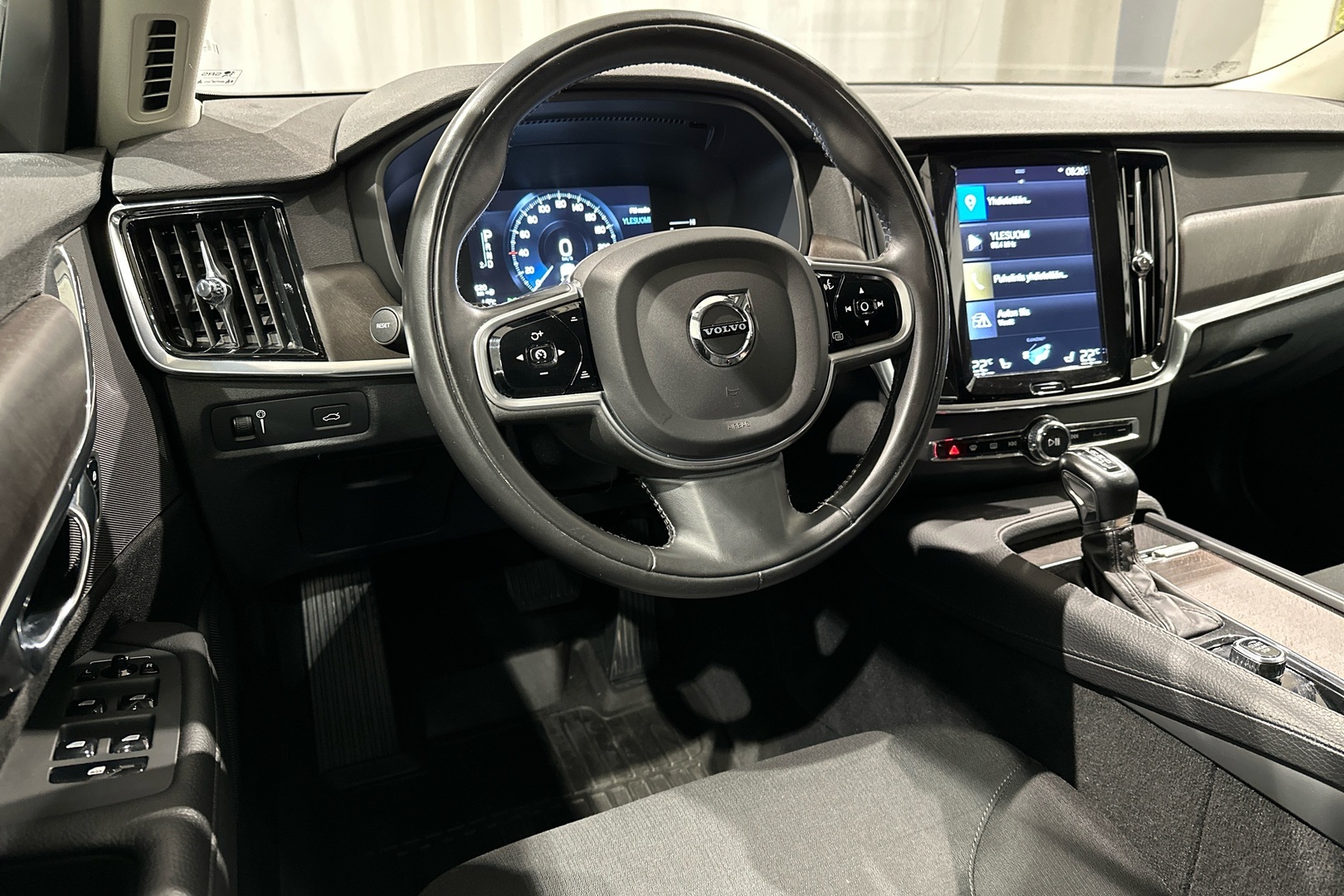 VOLVO V90 Cross Country 2019