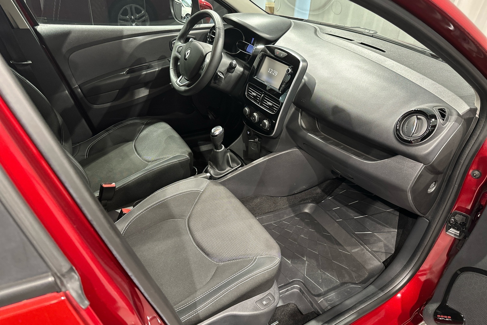 RENAULT Clio 2019