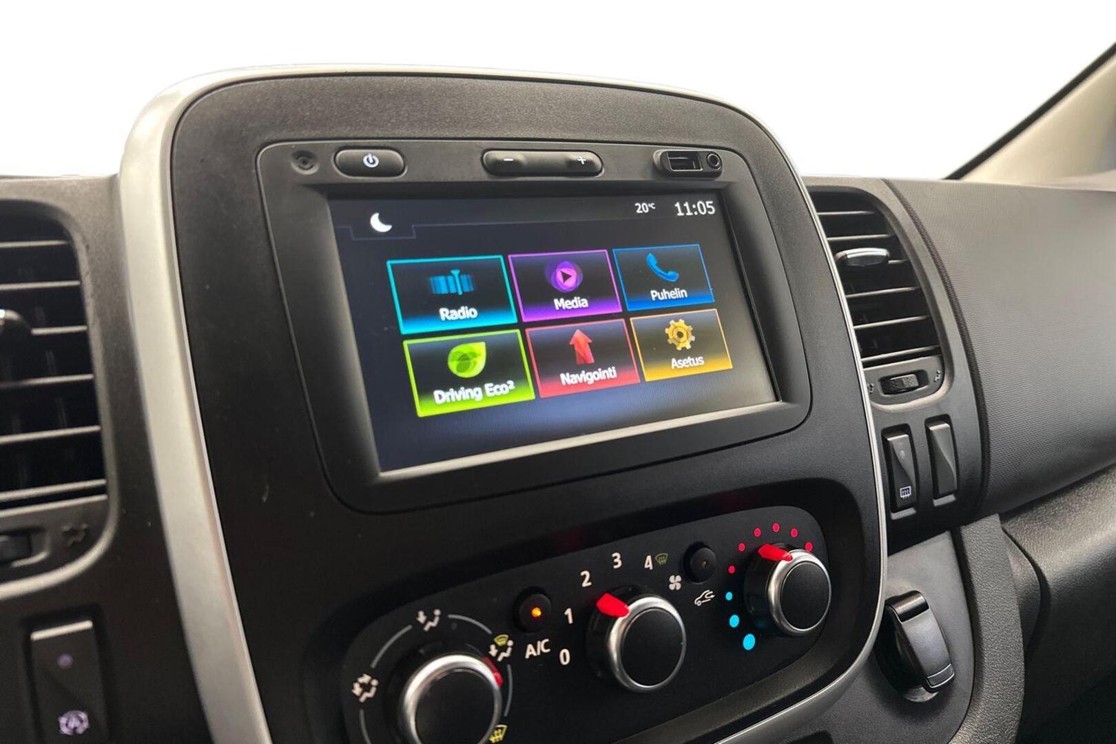 RENAULT Trafic 13