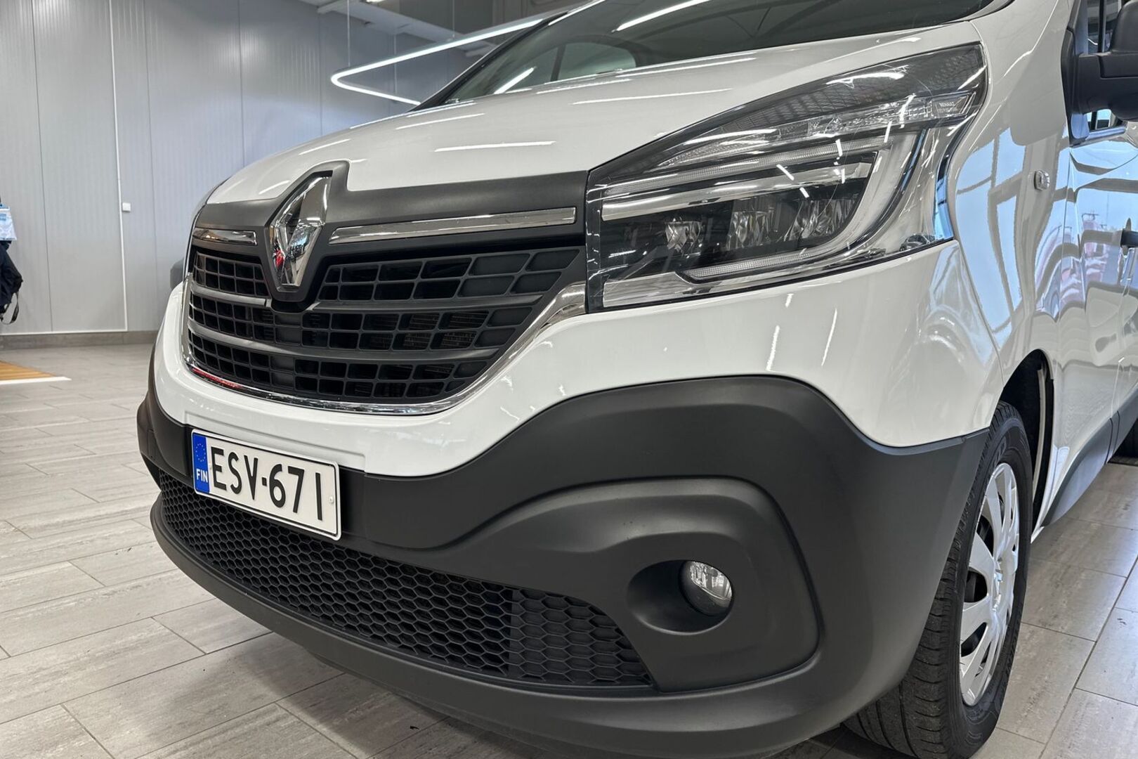 RENAULT Trafic 25