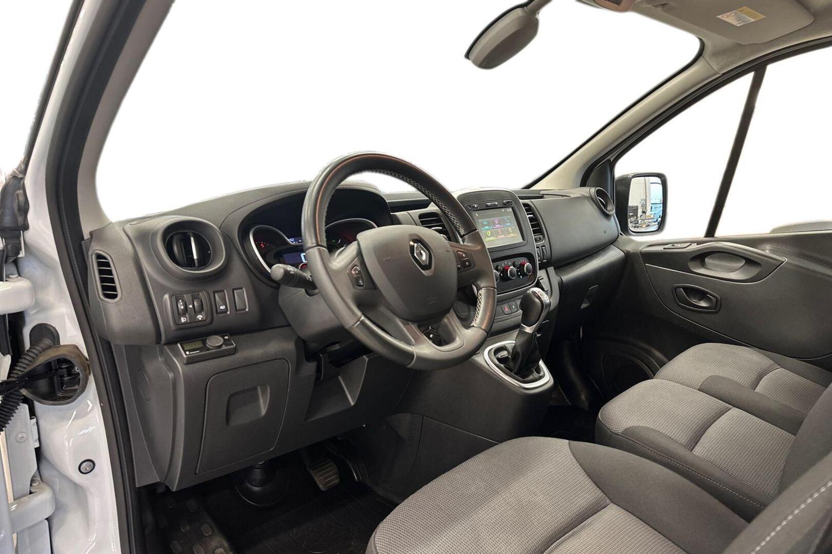 RENAULT Trafic 9