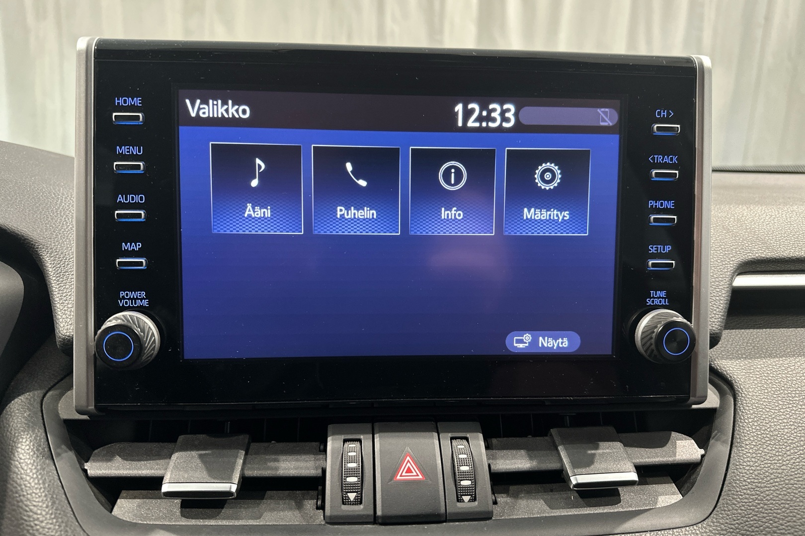 SUZUKI Across 2020