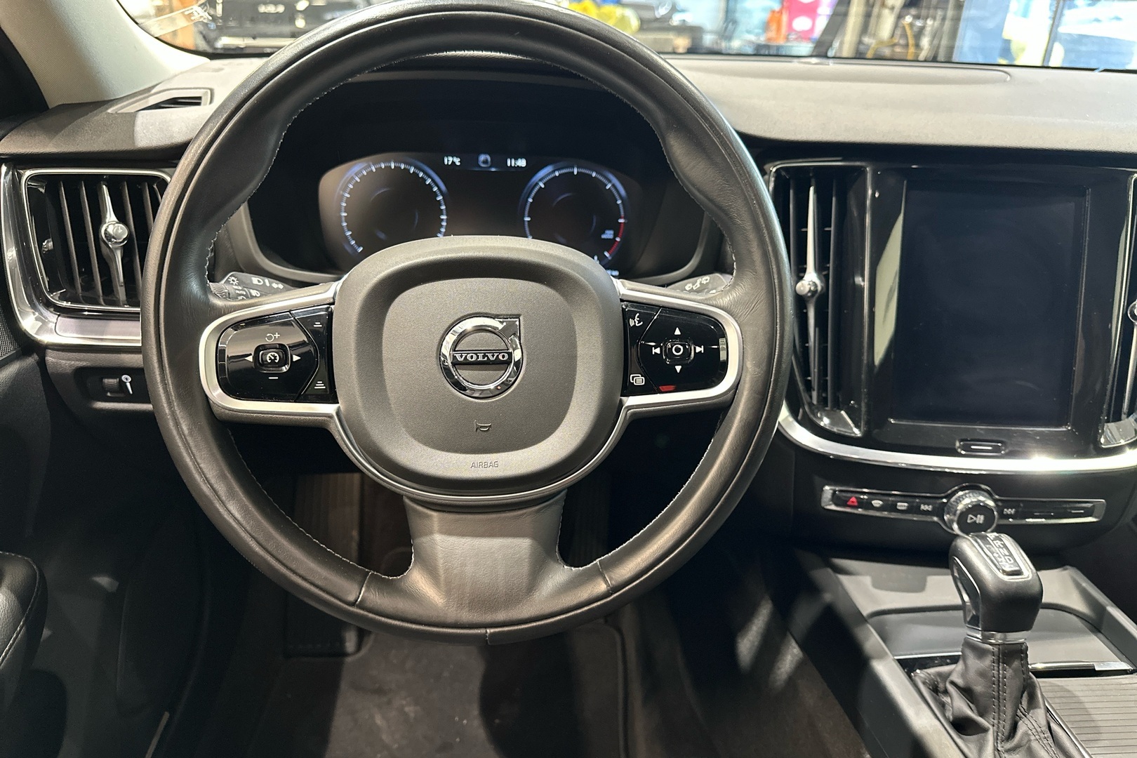 VOLVO V60 Cross Country 2022