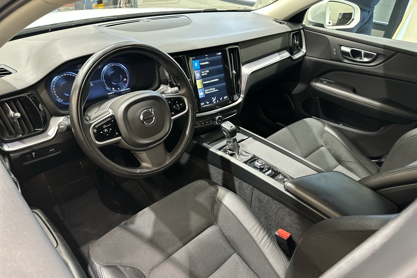 VOLVO V60 Cross Country 2022