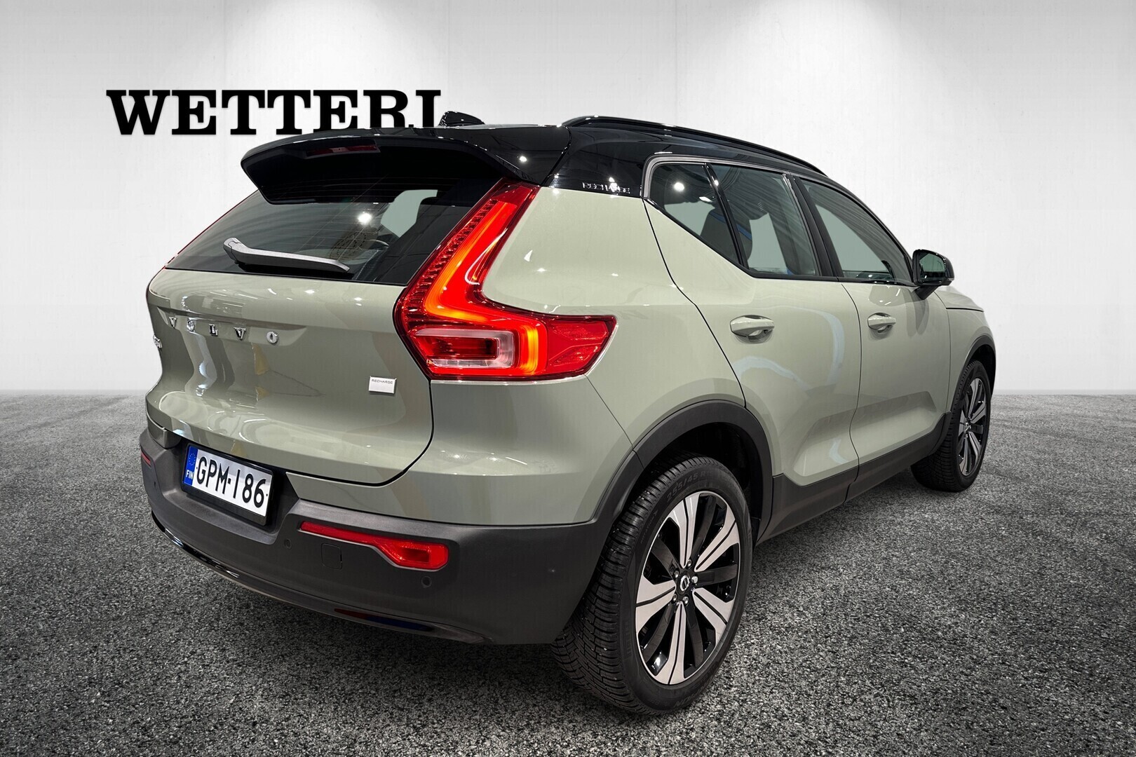 VOLVO XC40 2023