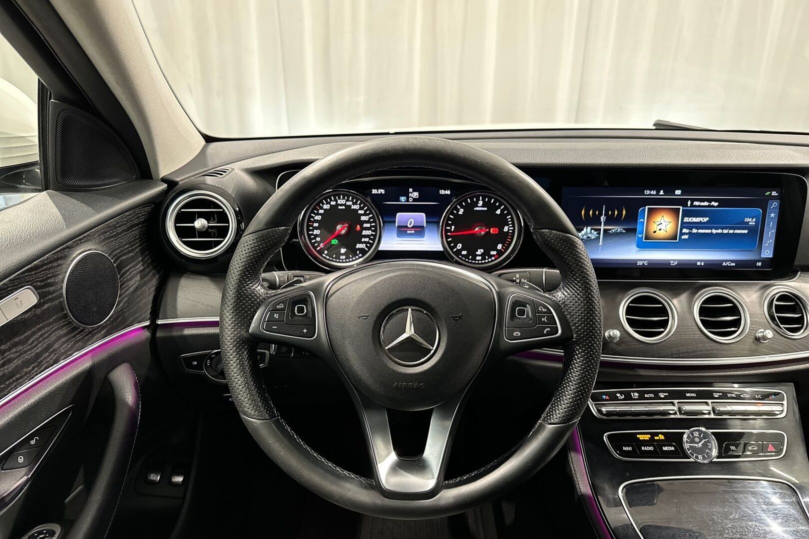 MERCEDES-BENZ E 10